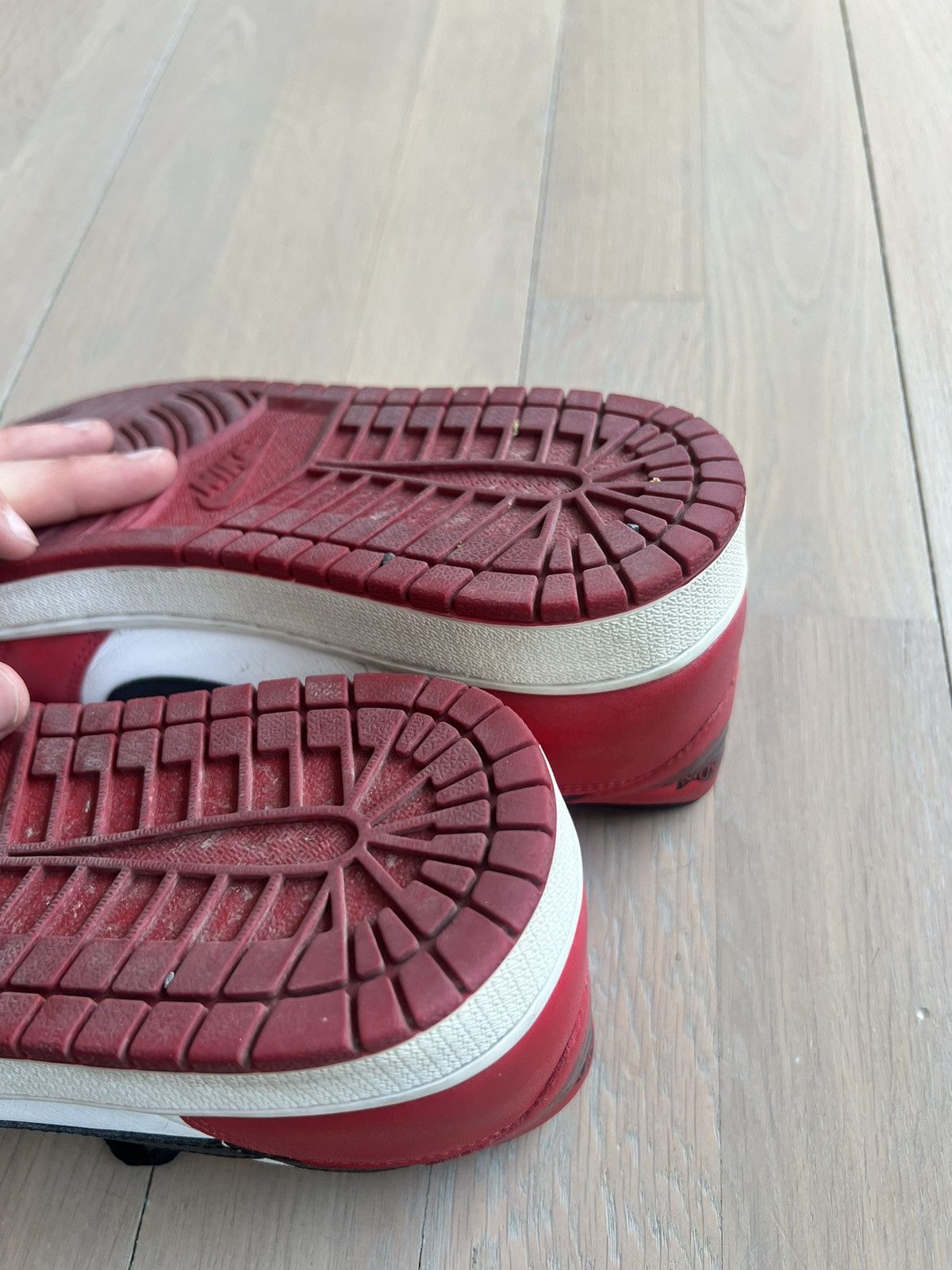Jordan Brand × Nike Jordan 1 low «Chicago» 2016 Size US 11 / EU 44 - 24 Thumbnail