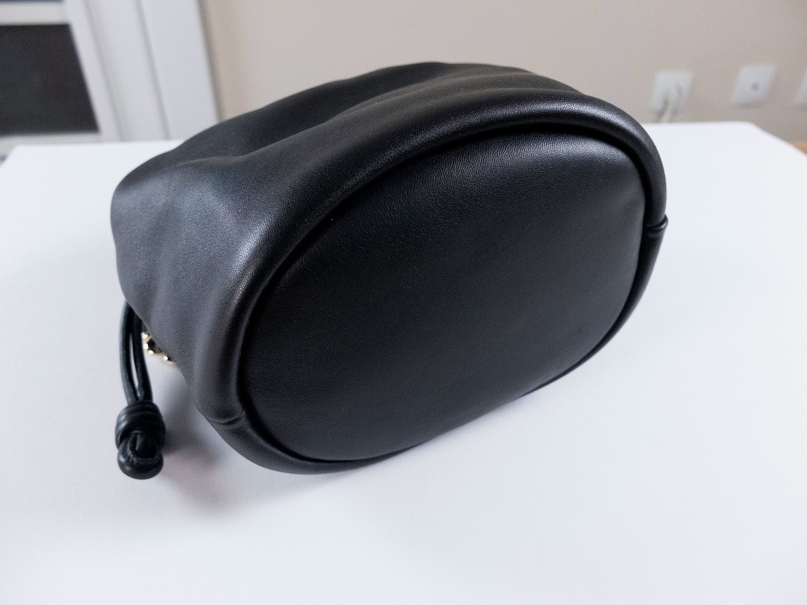 Loewe LOEWE x Paula's Ibiza Flamenco black leather shoulder bag Size ONE SIZE - 12 Thumbnail