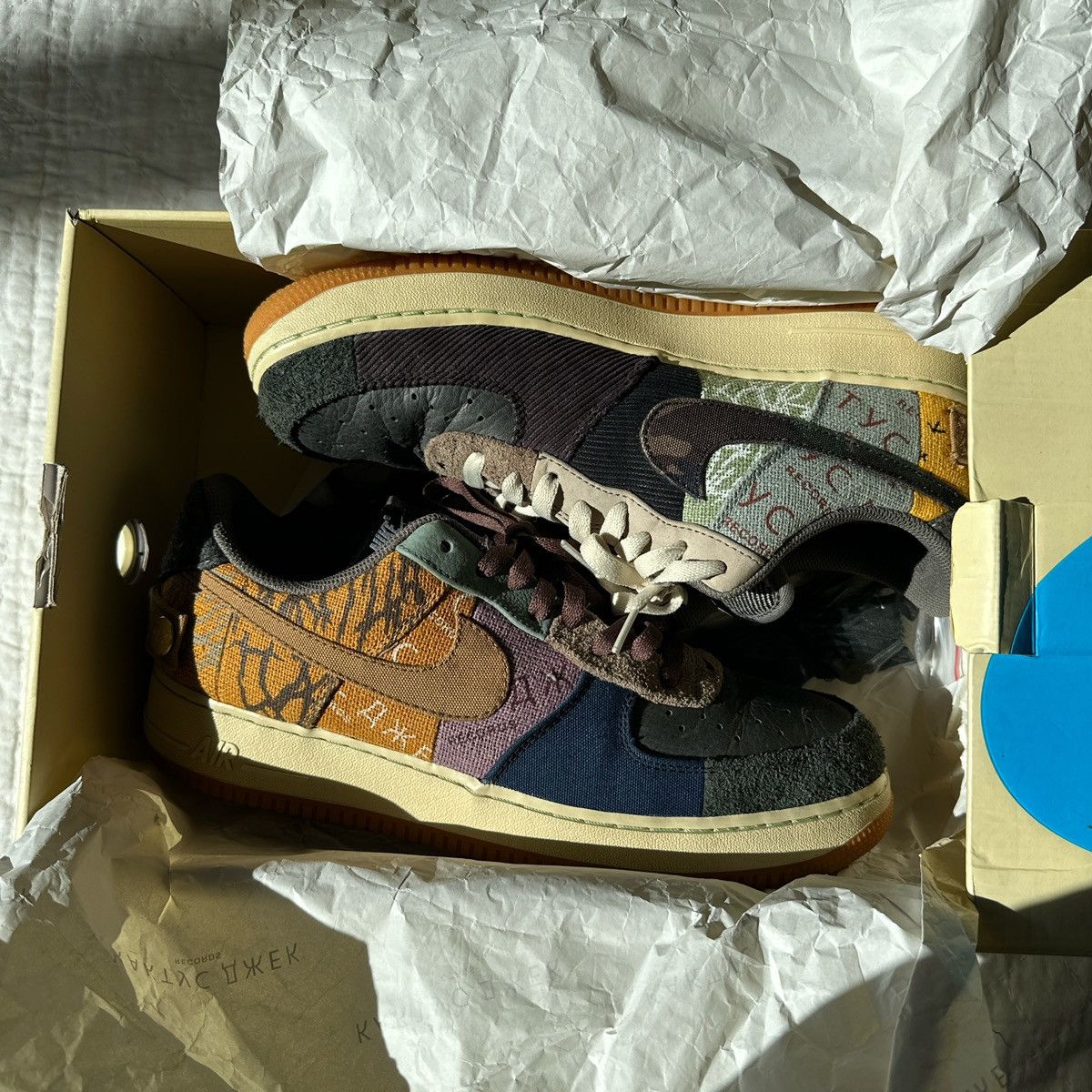 Nike × Travis Scott Travis Scott x Nike Air Force 1 “Cactus Jack” Size US 11 / EU 44 - 3 Thumbnail