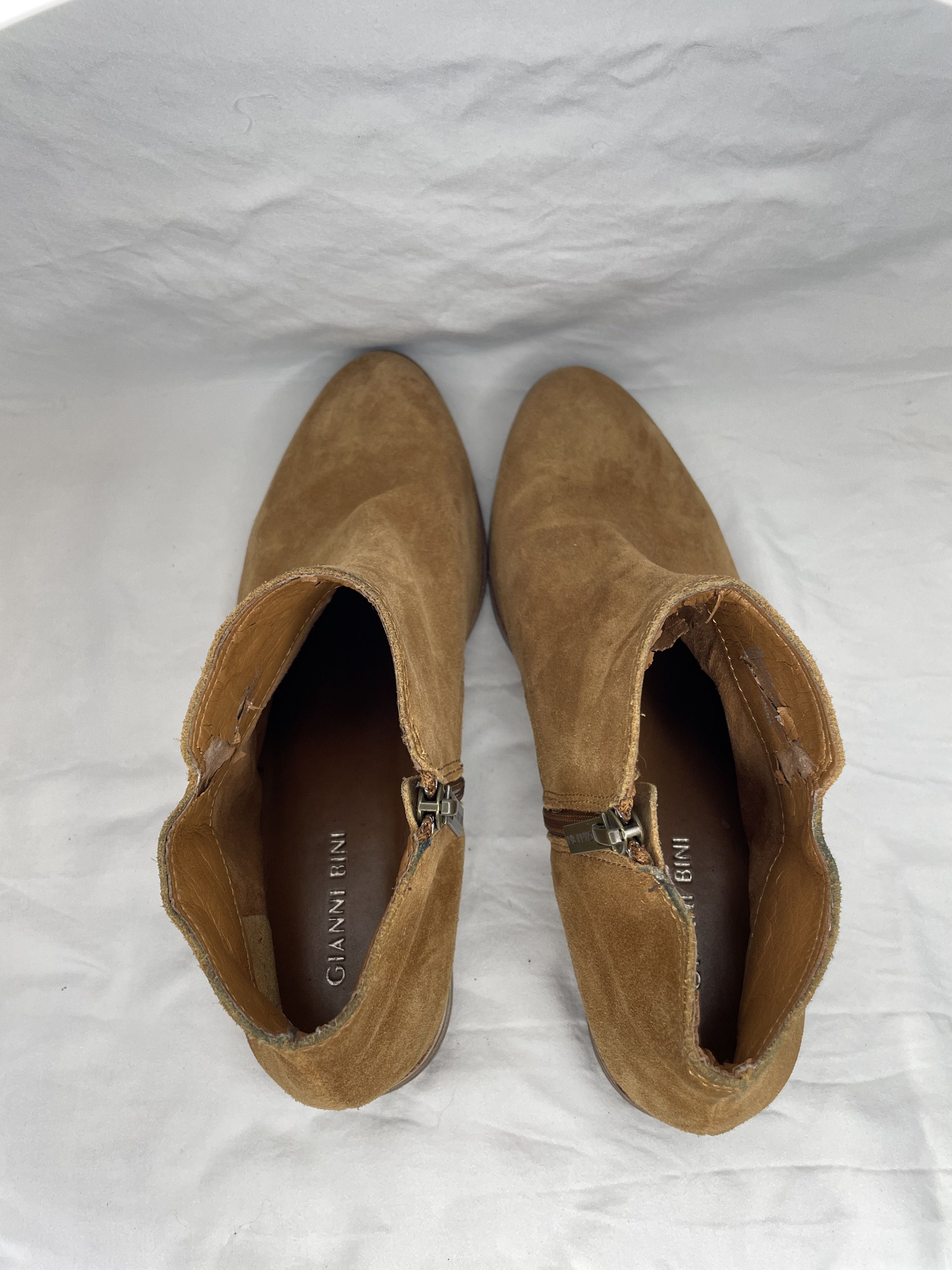 Gianni Valentino Gianni Bini Flat Ankle Booties Tan Suede Zip Size US 8 / IT 38 - 5 Thumbnail