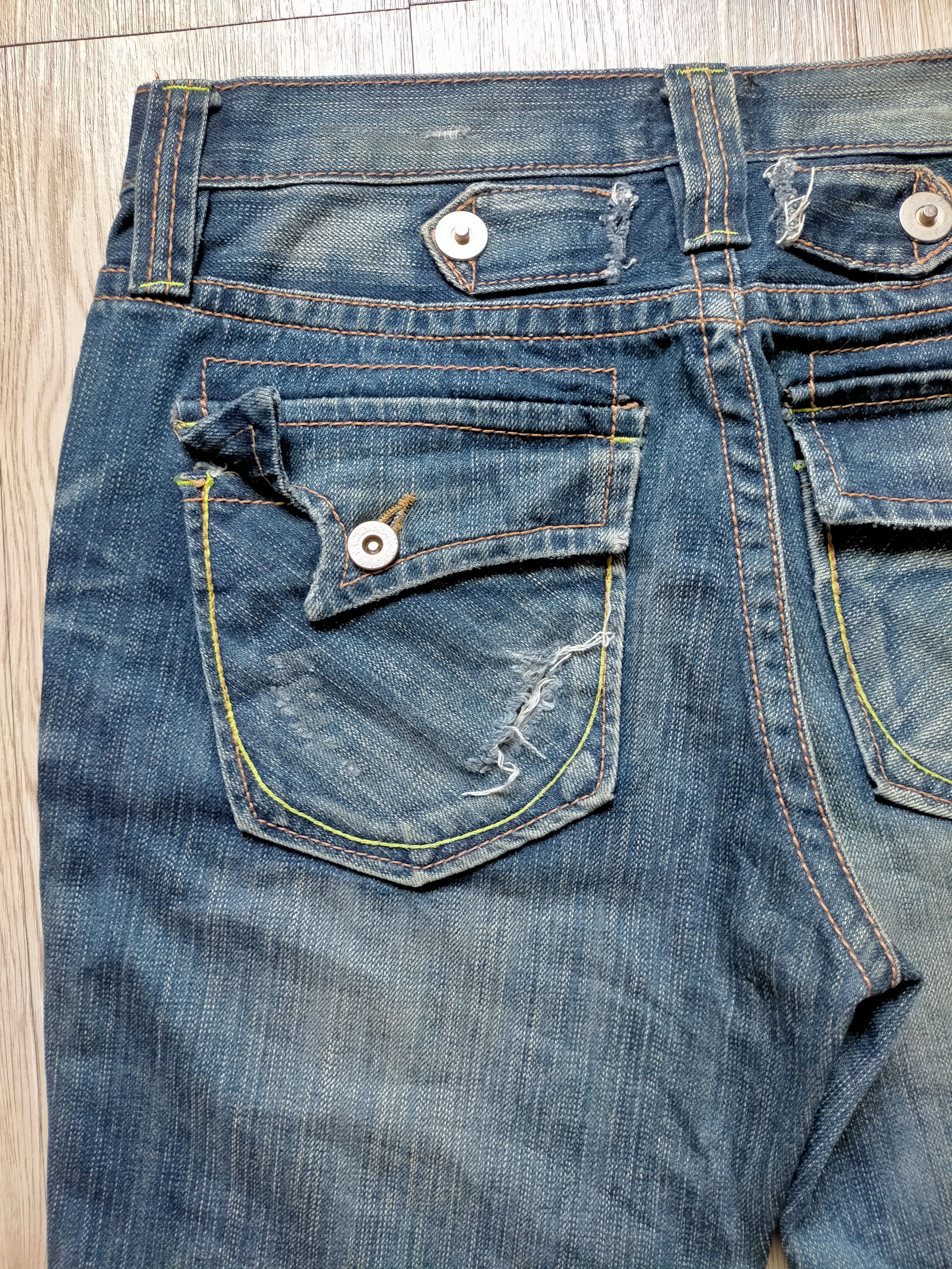 Le Grande Bleu (L.G.B.) OzzFirst Pinball Flare Jeans Studded Boot cut denim Size US 31 - 12 Thumbnail