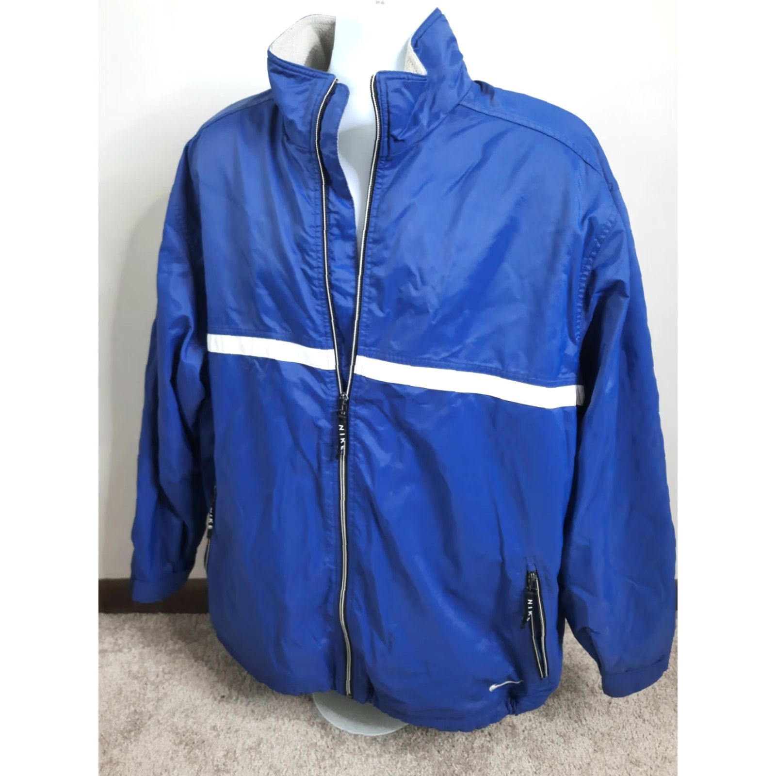 Nike VINTAGE Nike Jacket Parka Blue Size L Mens Winter Fleece-Lined Coat 00s Y2K Nike Dri-Fit Logo Nicely Styled Vtg Size US L / EU 52-54 / 3 - 6 Thumbnail