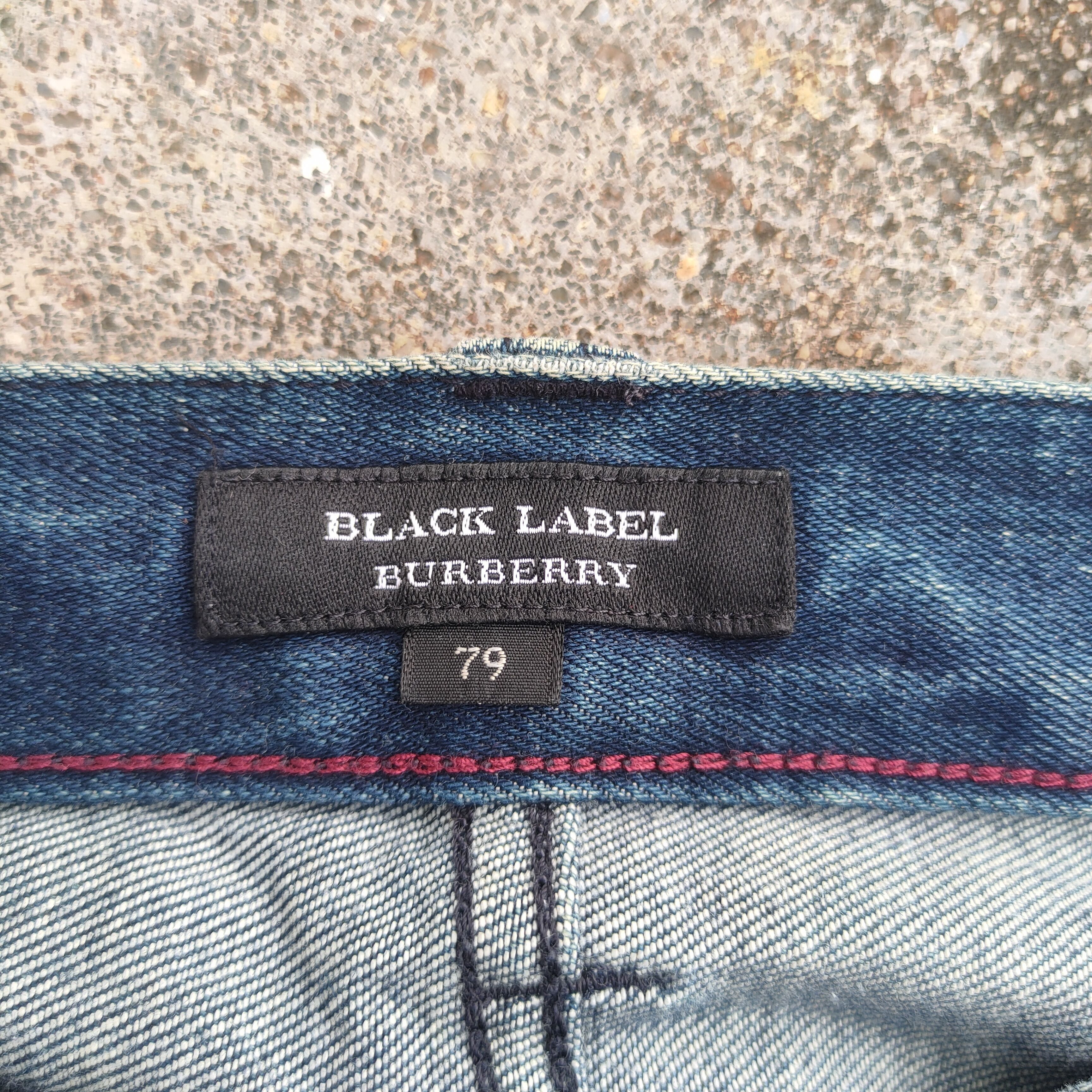 Burberry VINTAGE BURBERRY BLACK LABEL RUSTY RIPPED DENIM JEANS PANTS Size US 35 - 8 Thumbnail