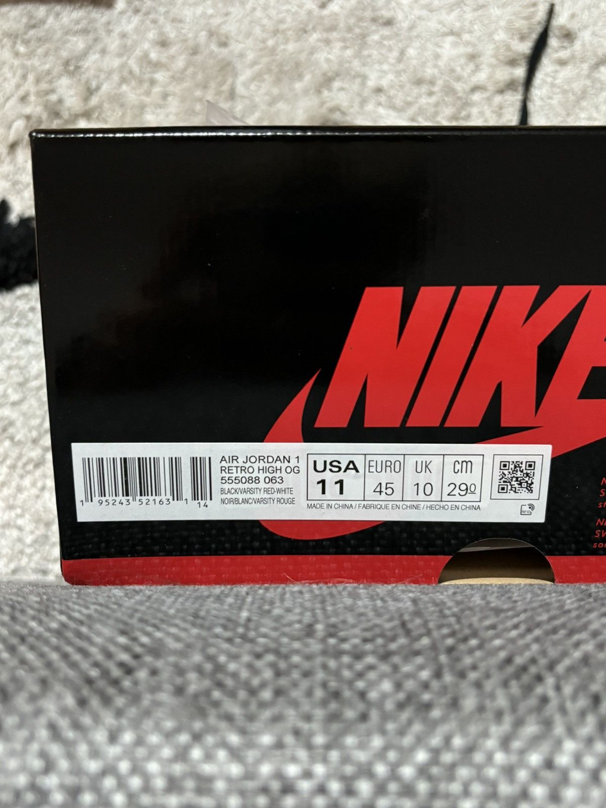 Jordan Brand Air Jordan 1 Retro High OG Patent Bred Size US 11 / EU 44 - 12 Thumbnail