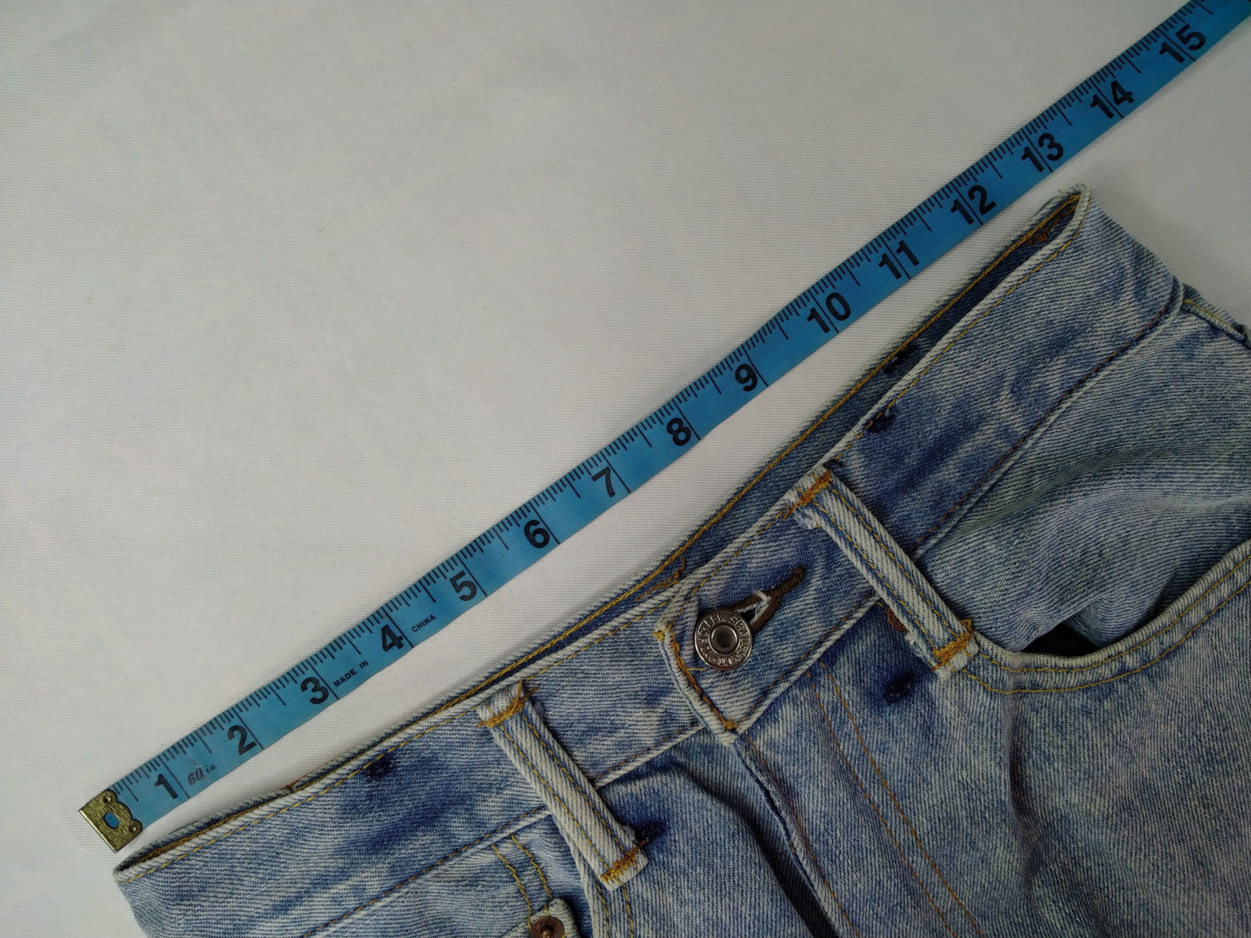 Levi's Ripped Vintage Levi's 550 Jeans 26x26.5 Denim -JN955 Size US 26 / EU 42 - 5 Thumbnail