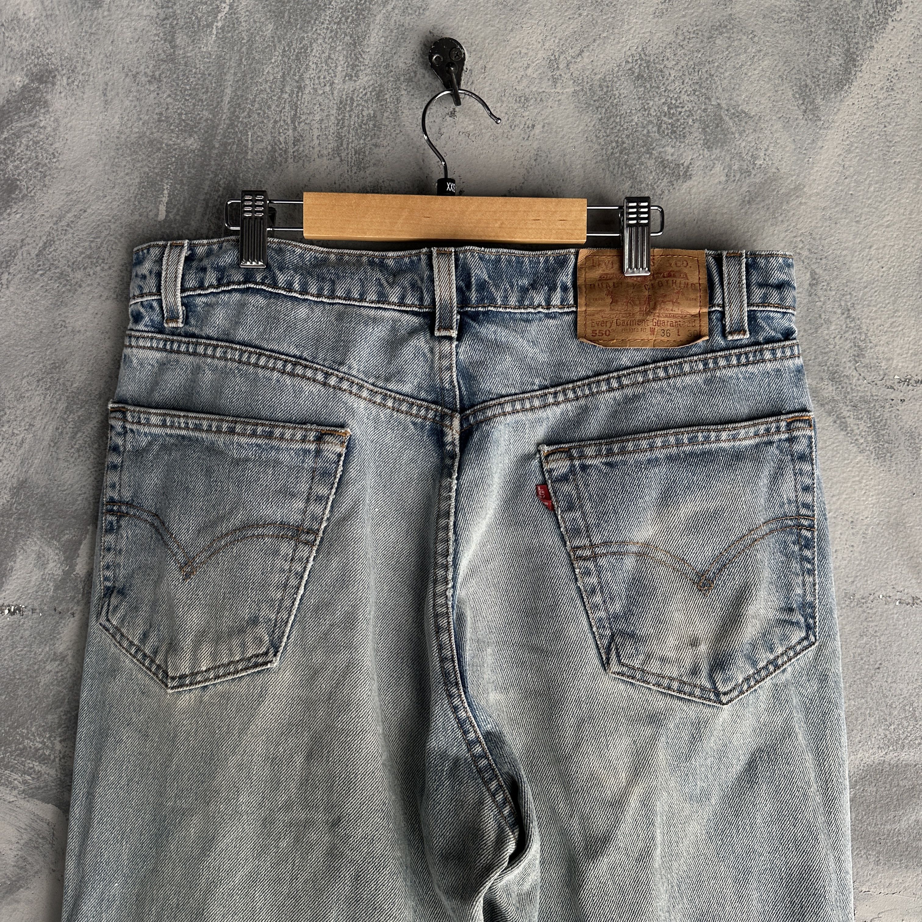 Levi's Vtg Levis 550 Jeans Mens 90s Relaxed Stonewash Denim Baggy Size US 36 / EU 52 - 6 Thumbnail