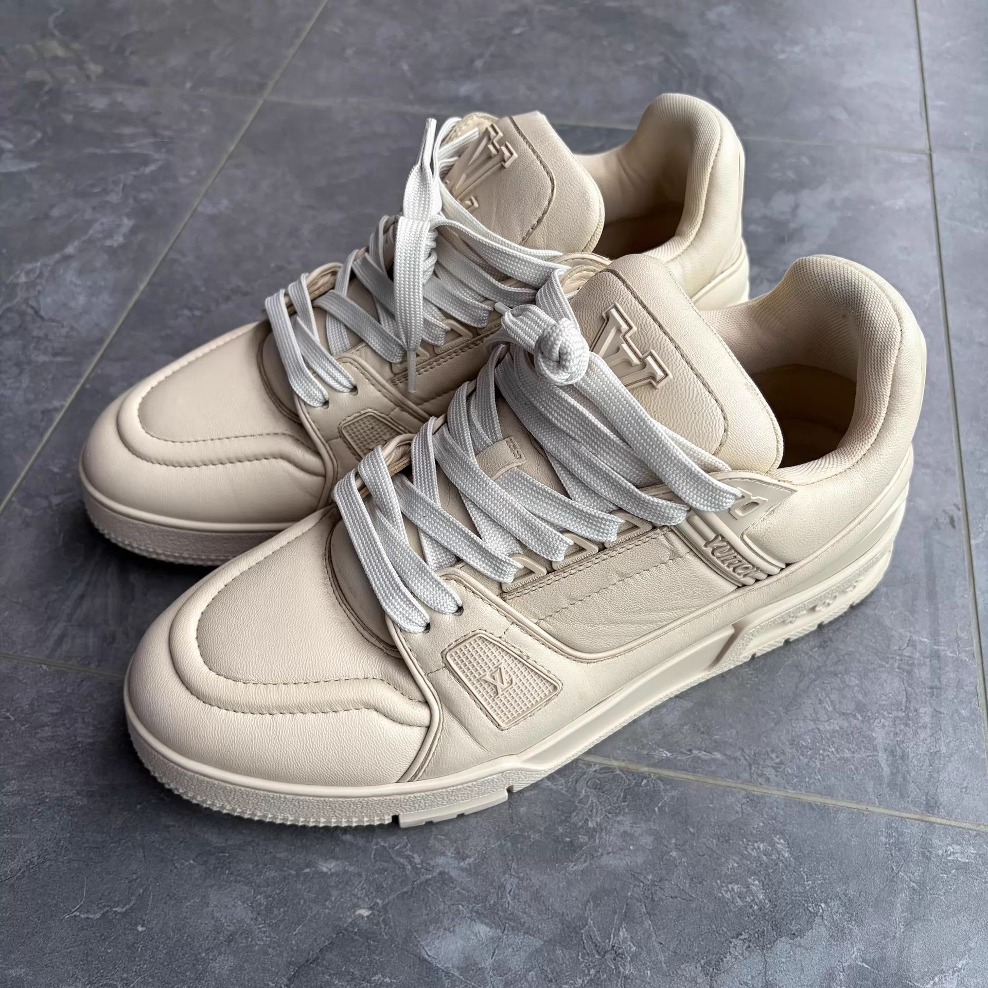 Louis Vuitton LV Trainer Off-White 41 Size US 8 / EU 41 - 1 Thumbnail