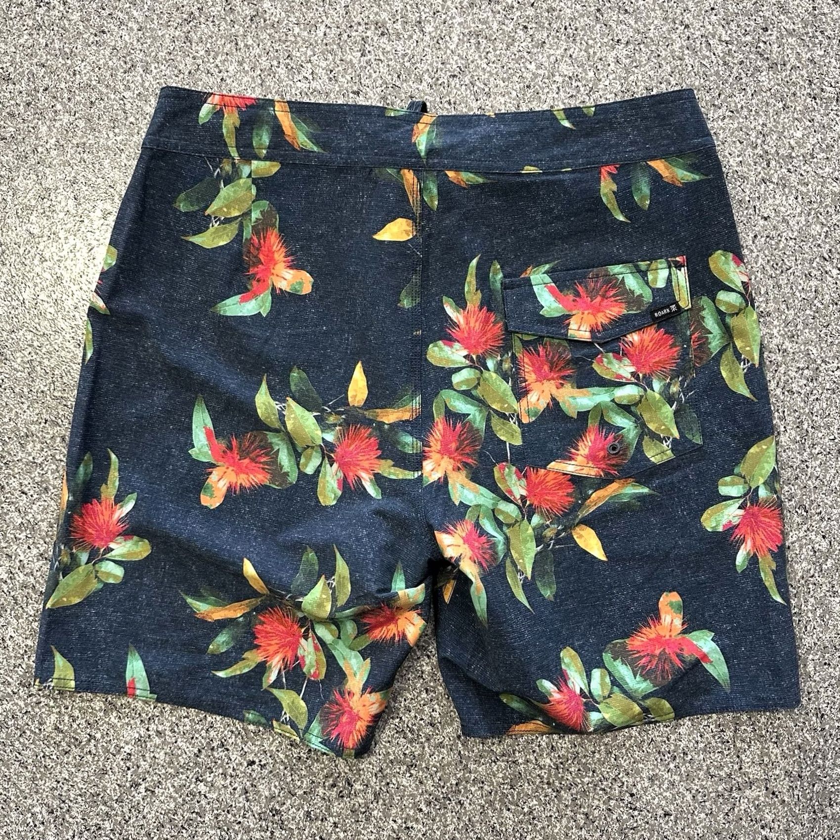 Roark Roark Boardshorts Mens 33 Swim Shorts Trunks 18” Floral Blue Roark Floral Board Shorts Men 33 XS? Size US 33 - 6 Thumbnail