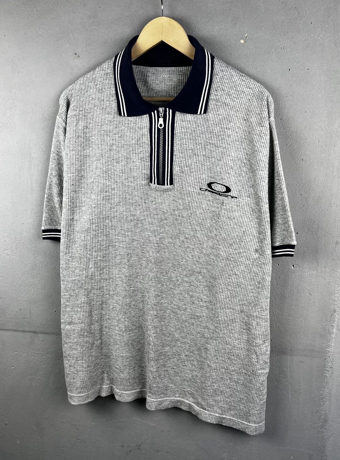 Oakley Oakley polo zip shirt vintage 90s Size US XL / EU 56 / 4 - 1 Thumbnail