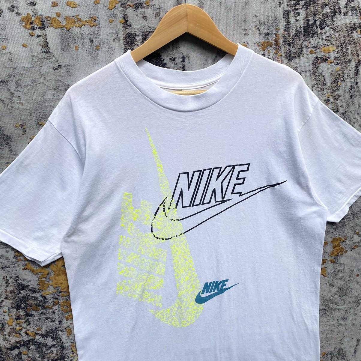 Vintage Vintage 90s Nike Shirt Spellout Nike Streetwear Size US M / EU 48-50 / 2 - 4 Thumbnail