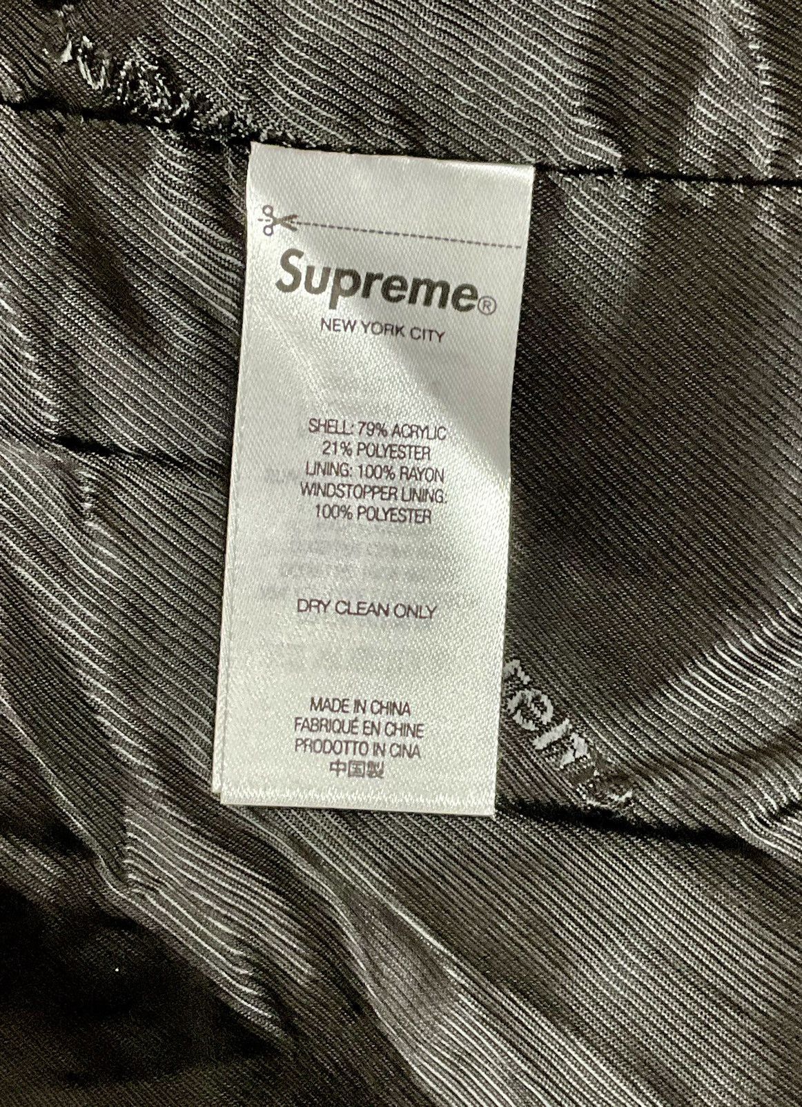 Goretex × Supreme NEW SUPREME X GORE-TEX FUR CROC COAT INFINIUM WINDSTOPPER L Size US L / EU 52-54 / 3 - 13 Thumbnail