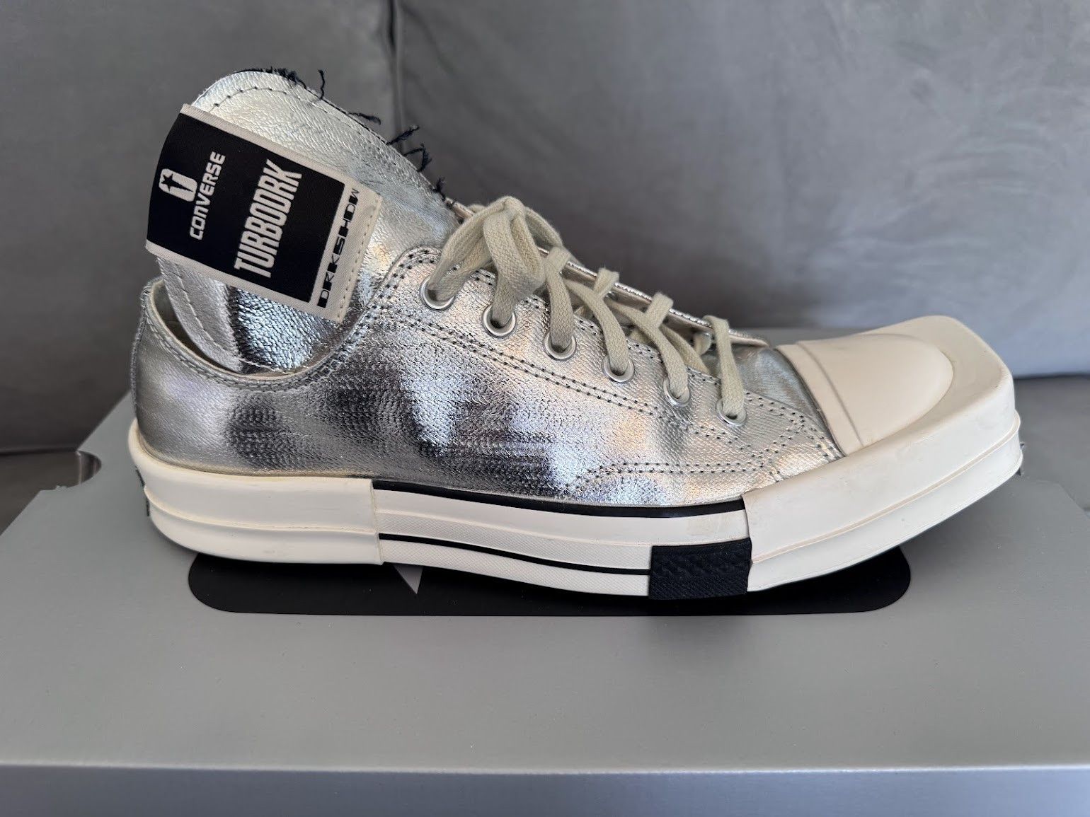 Converse × Rick Owens Drkshdw Rick Owens x Converse TURBODRK Silver Size US 10.5 / EU 43-44 - 3 Thumbnail