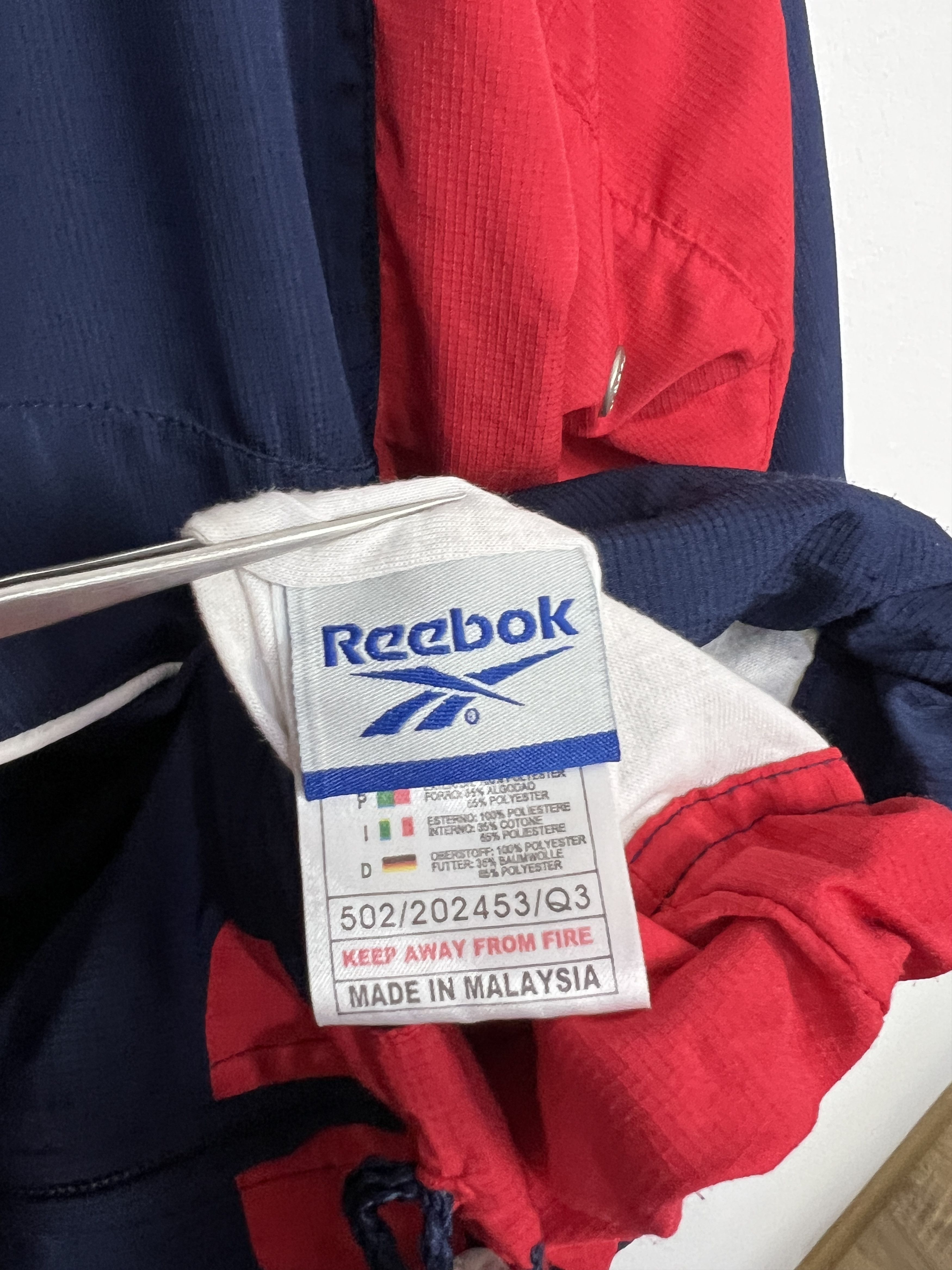 Reebok Vintage 2000's Liverpool Football Jacket Soccer Track Top Size US XL / EU 56 / 4 - 8 Thumbnail