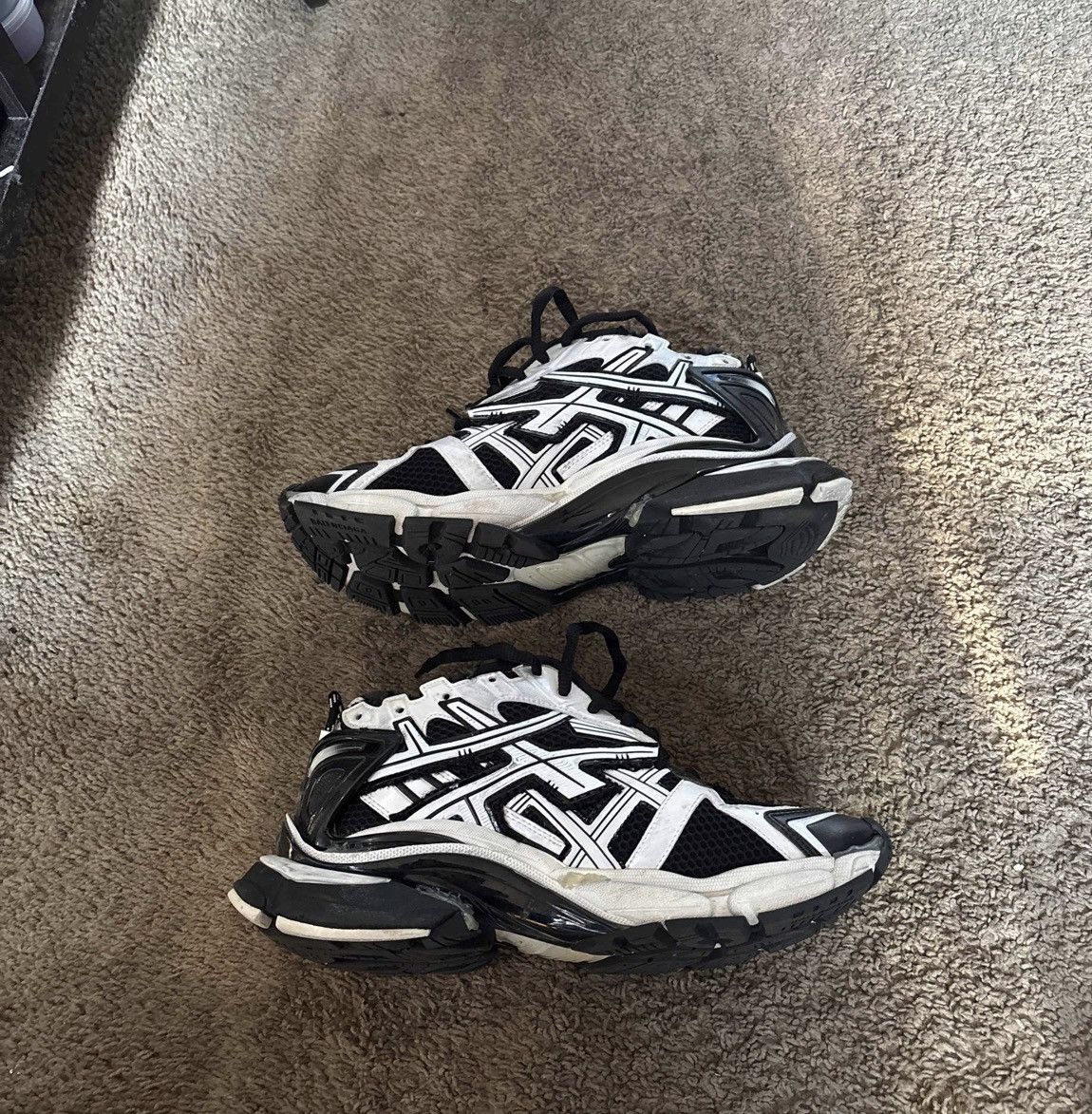 Balenciaga Balenciaga runners Size US 11 / EU 44 - 10 Thumbnail