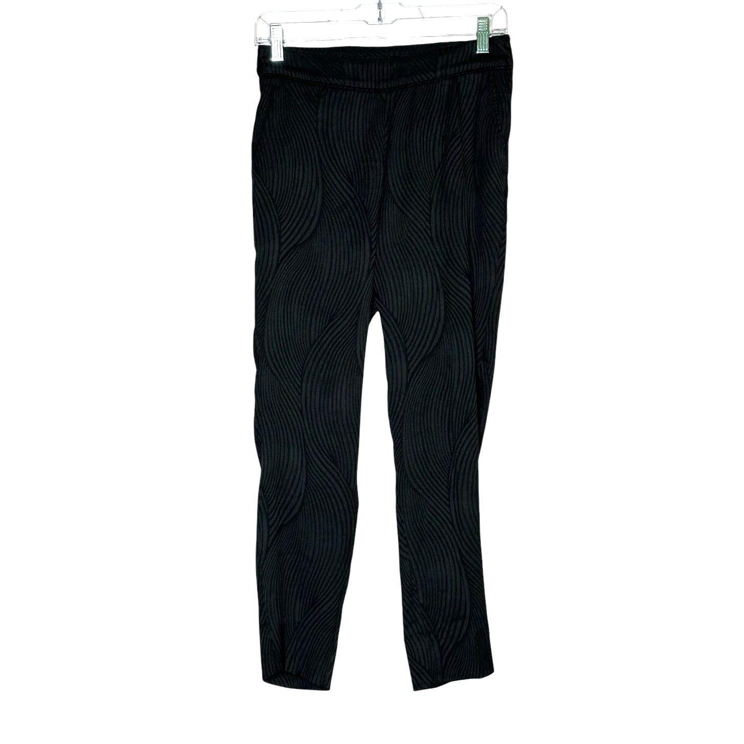 H&M H&M black textured skinny ankle pants size 2 Size 26" / US 2 / IT 38 - 1 Thumbnail