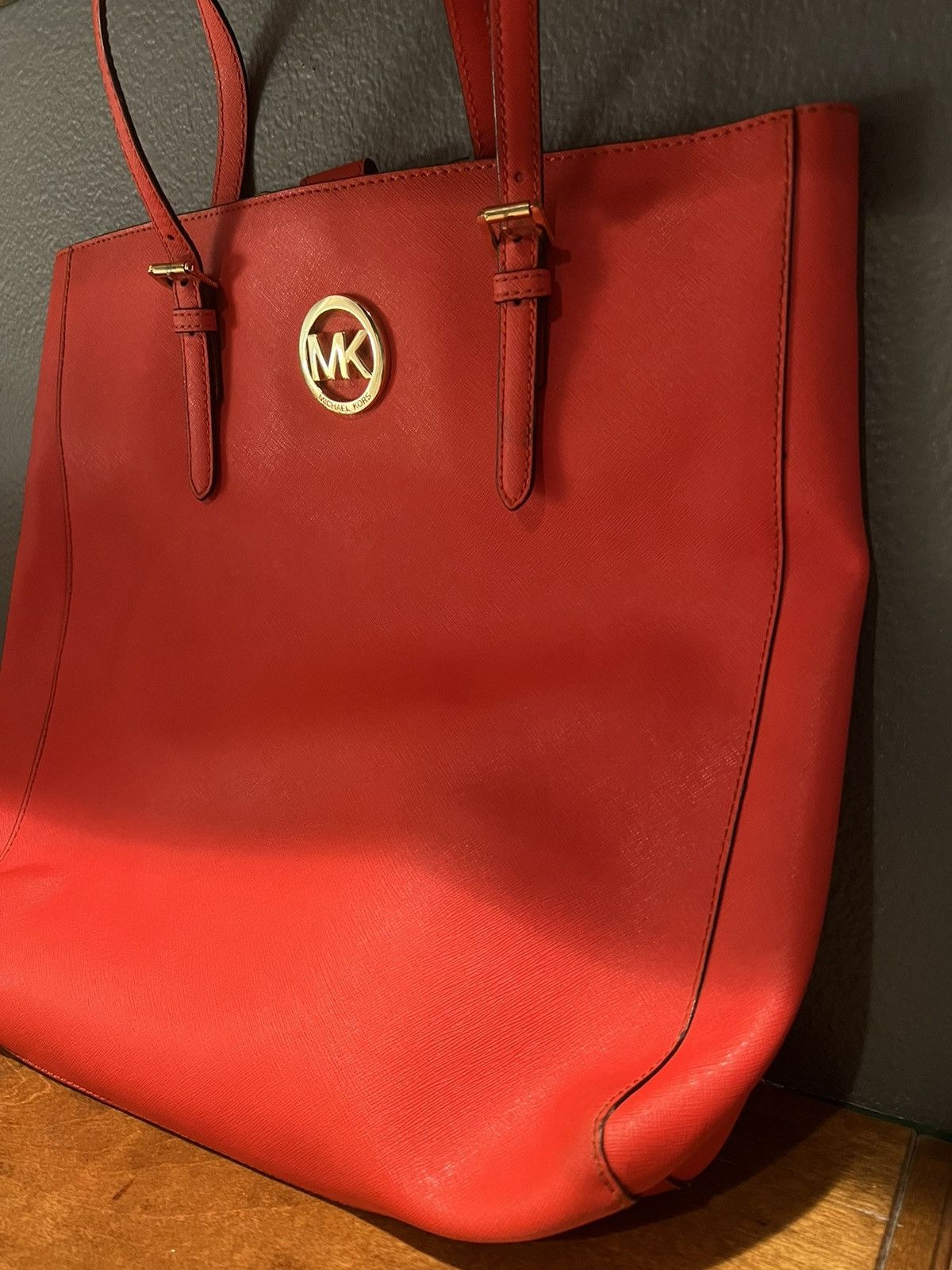 Michael Kors Michael Kors Saffiano Leather Bag Size ONE SIZE - 1 Thumbnail