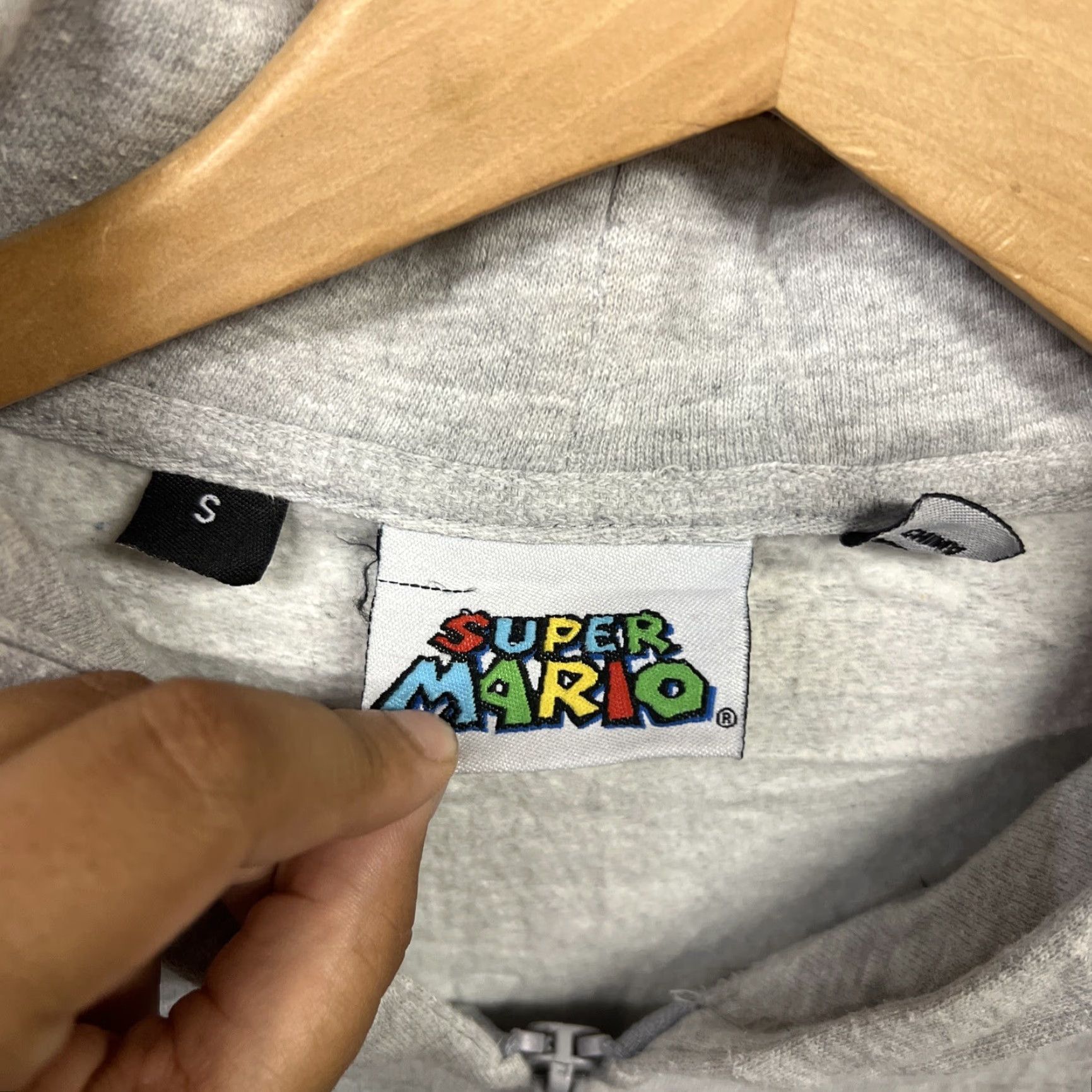 Nintendo VINTAGE Nintendo Hoodie Mens Gray Small Zip Up Sweatshirt Crew Neck 2009 Retro All Seasons Logo Size US S / EU 44-46 / 1 - 2 Thumbnail