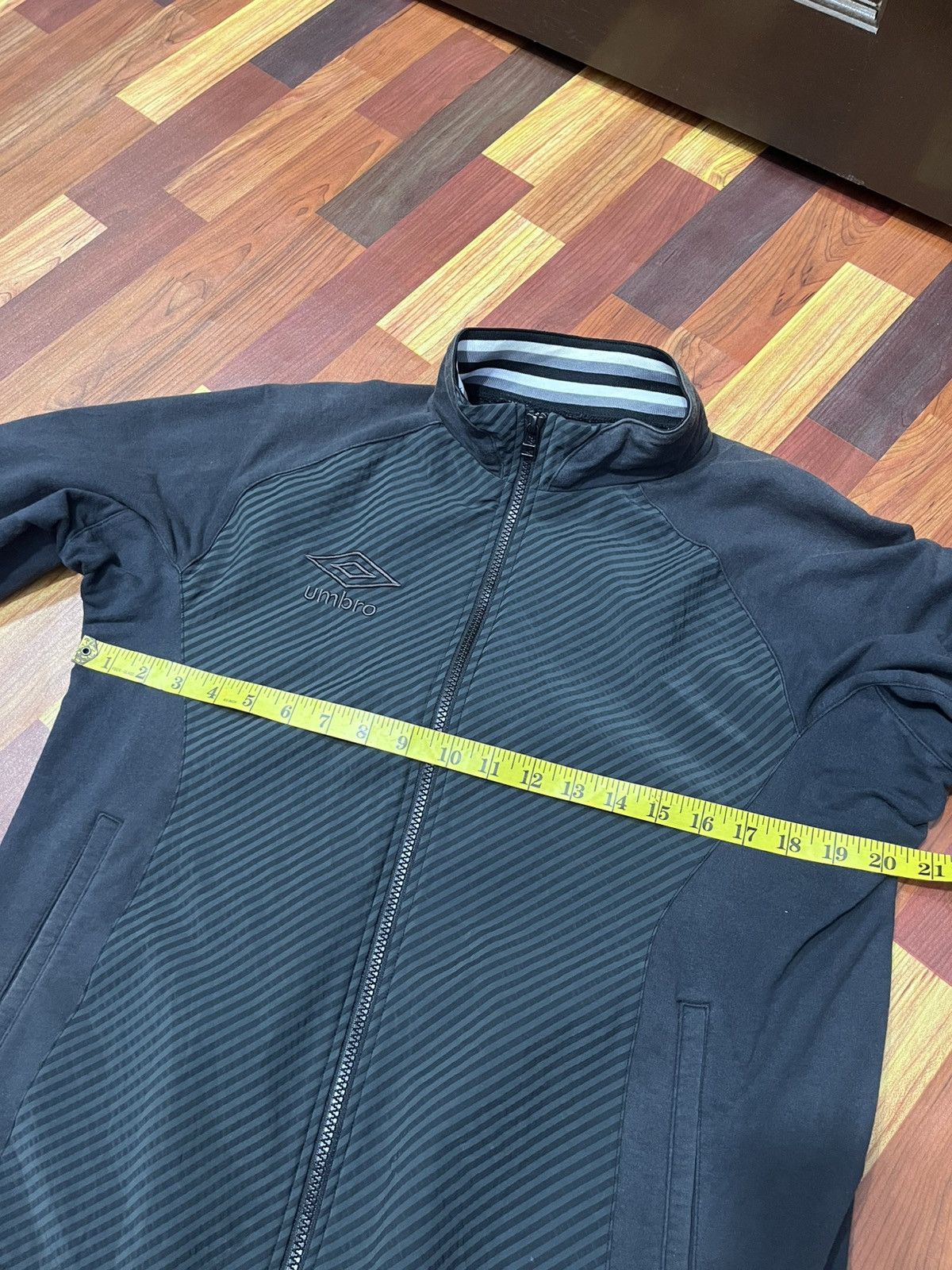 Umbro Umbro Descente Track Jacket Stripe Panel Black Size US M / EU 48-50 / 2 - 11 Thumbnail