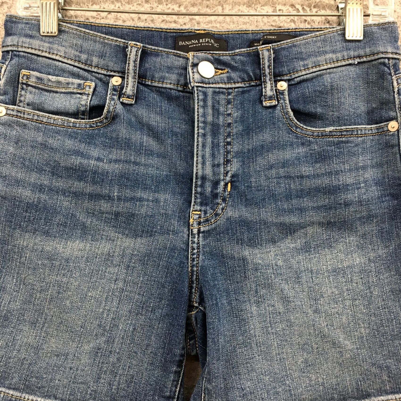 Banana Republic Banana Republic Bermuda Shorts Womens 27R Blue Denim Mid Rise Bermuda Shorts Womens 27R Blue Denim Mid Rise Size 27" / US 4 / IT 40 - 2 Thumbnail