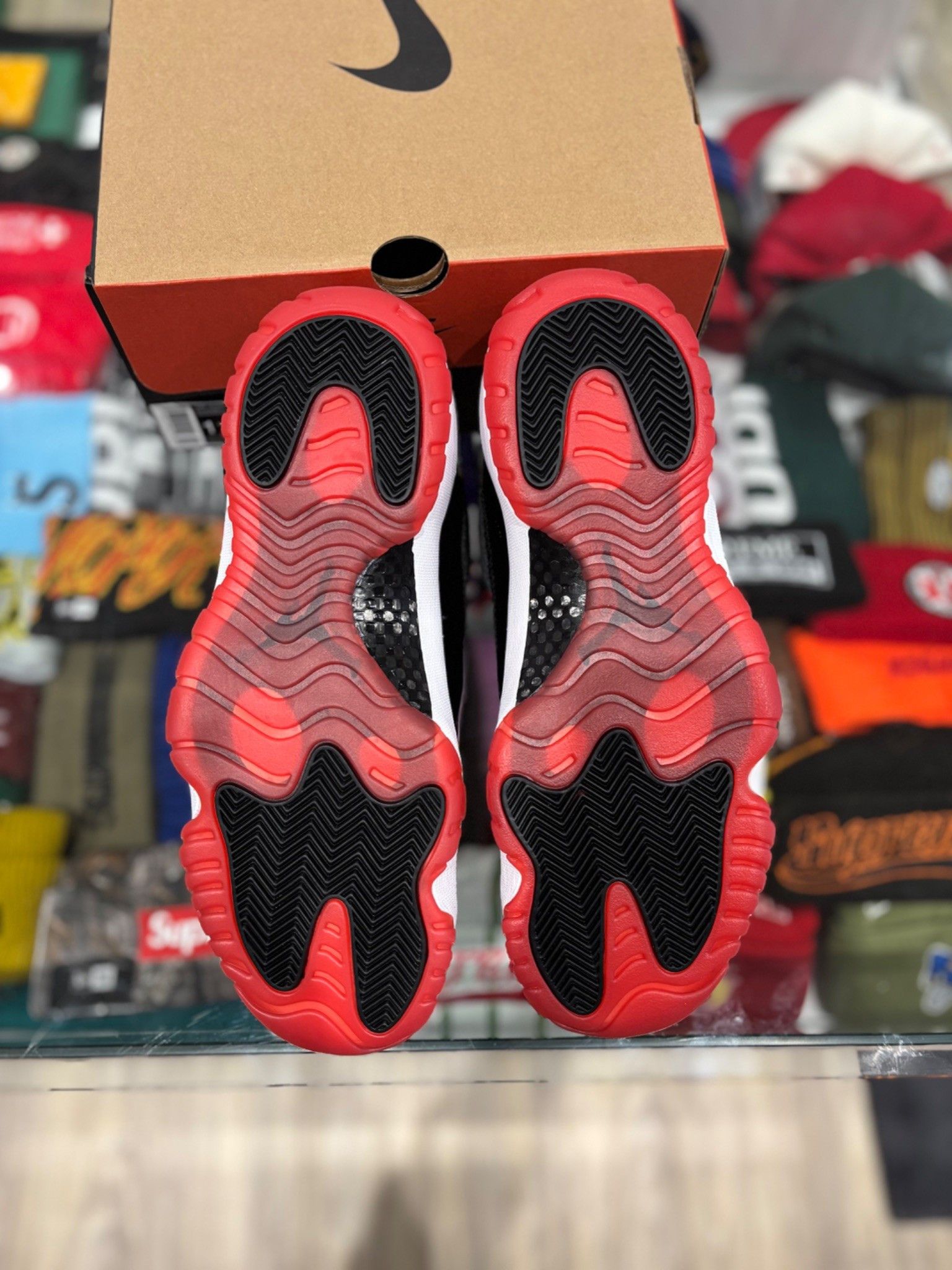 Jordan Brand Jordan 11 Low Bred (2025) Size US 11.5 / EU 44-45 - 6 Thumbnail