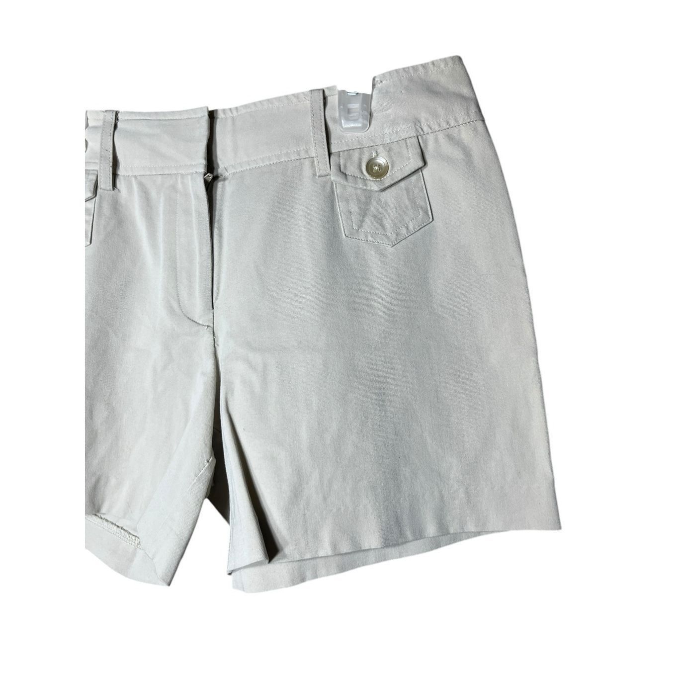 Express Express Y2K Cream /Tan Mid Rise Shorts Size 7/8 Size 30" / US 8 / IT 44 - 2 Thumbnail