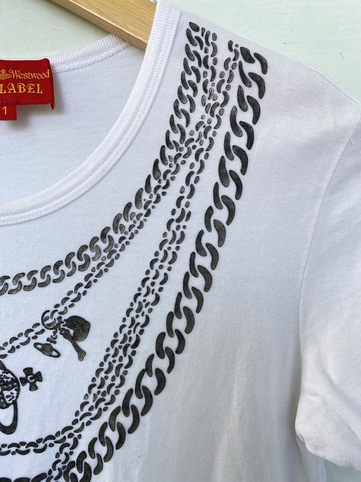 Japanese Brand × Vintage × Vivienne Westwood Rare Vivienne Westwood Necklace Print Orb Logo Design Tee Size S / US 4 / IT 40 - 4 Thumbnail