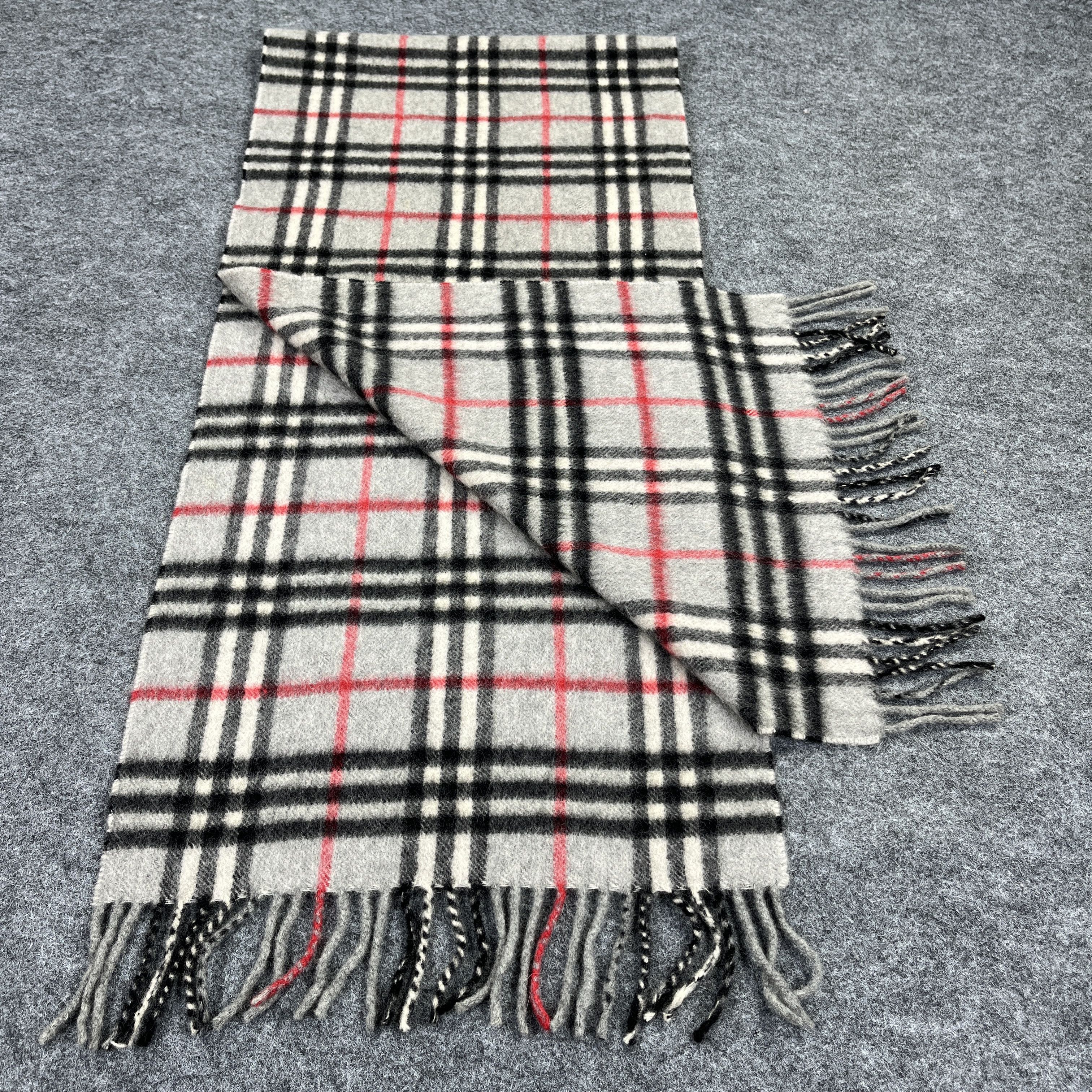 Burberry Vintage Burberry Scarf / Muffler / Neckwear Size ONE SIZE - 3 Thumbnail
