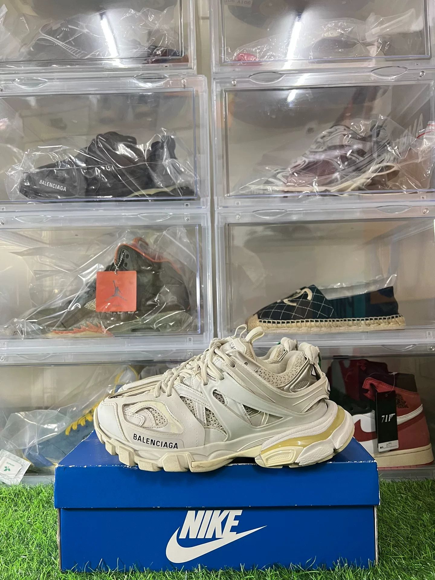 Balenciaga Balenciaga Track Sneakers Size 37 White Size US 6 / IT 36 - 1 Thumbnail