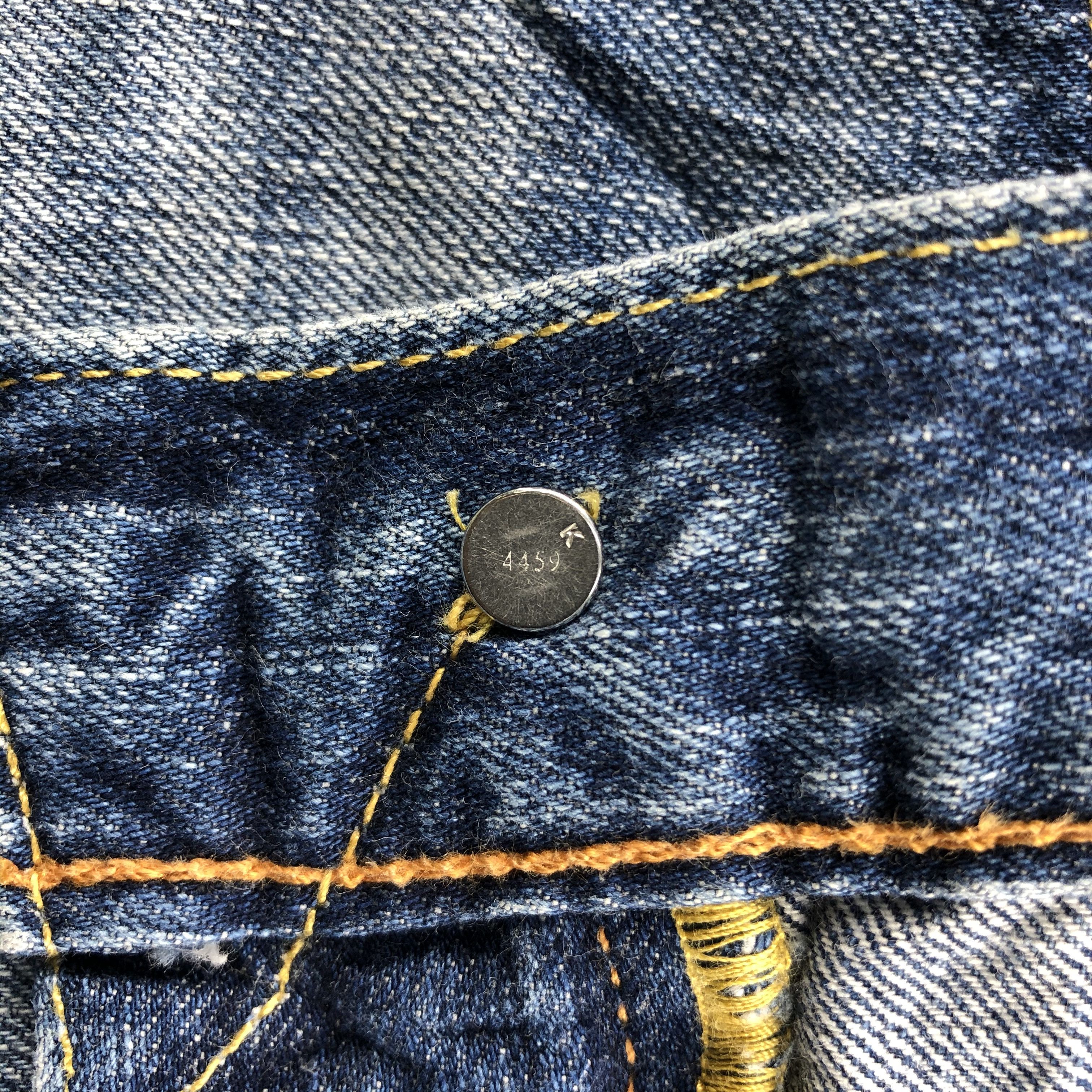 Levi's × Vintage Vintage Blue Wash Levis 551 Jeans-JM1424 Size US 33 - 8 Thumbnail