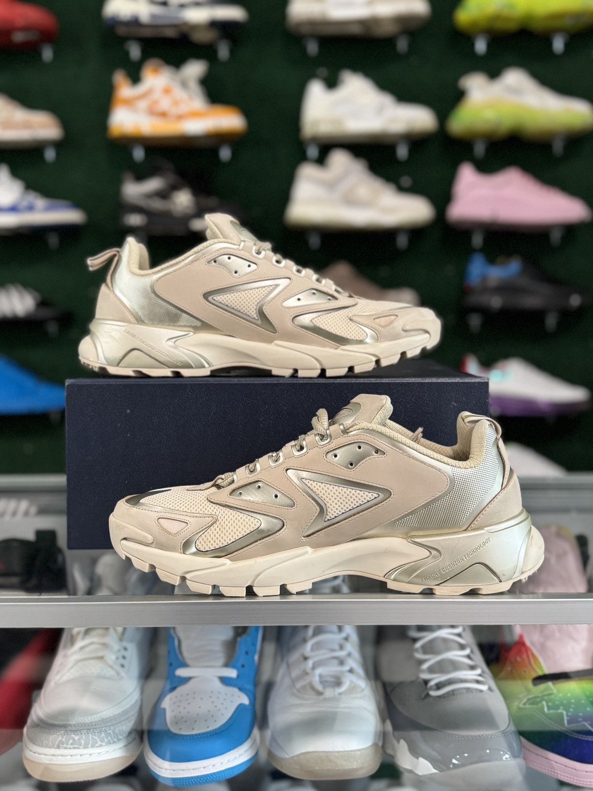 Louis Vuitton Louis Vuitton LV Runner Tatic Sneaker Beige Reflective Size US 12 / EU 45 - 3 Thumbnail