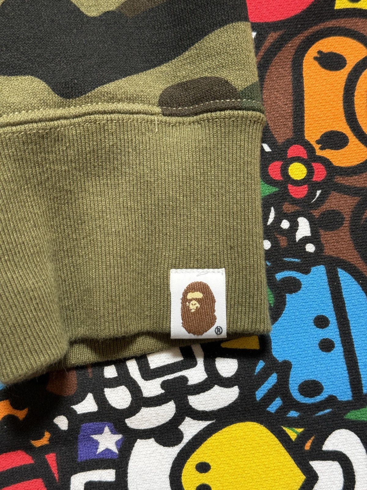 Bape A Bathing Ape Green Camo Shark Hoodie Size US L / EU 52-54 / 3 - 7 Thumbnail