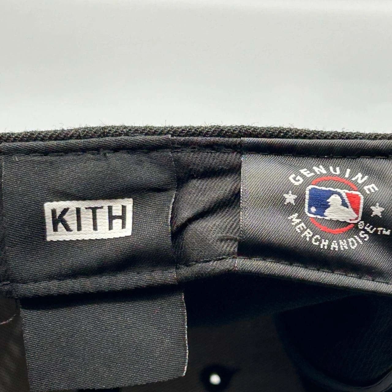 New Era New York Yankees Hat Men 7 1/4 Black MLB Kith Fitted Wool Size ONE SIZE - 5 Thumbnail