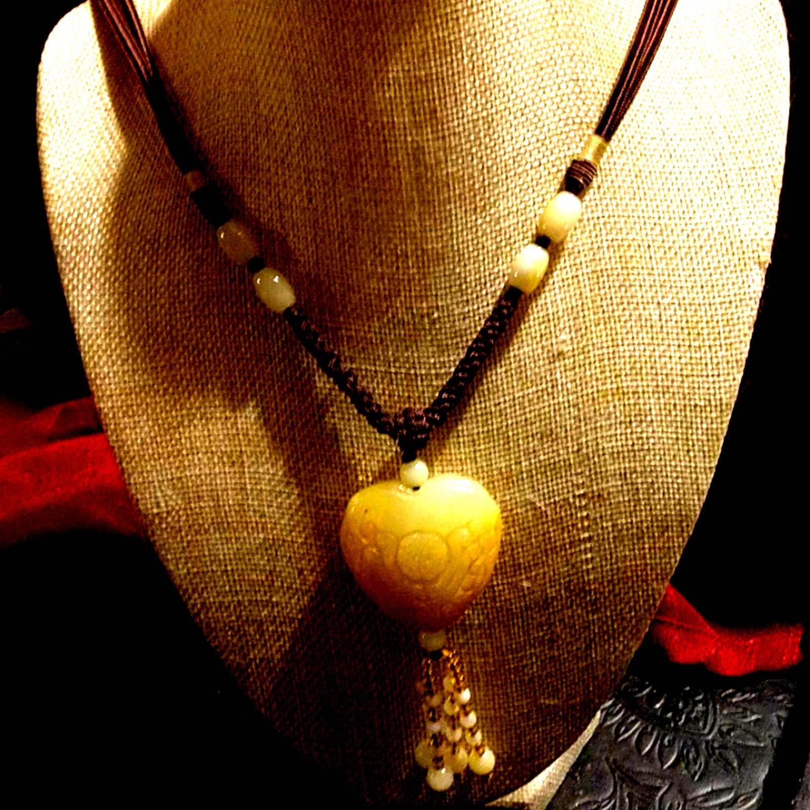 Vintage Vintage Etched Marble Heart Necklace Size ONE SIZE - 2 Thumbnail