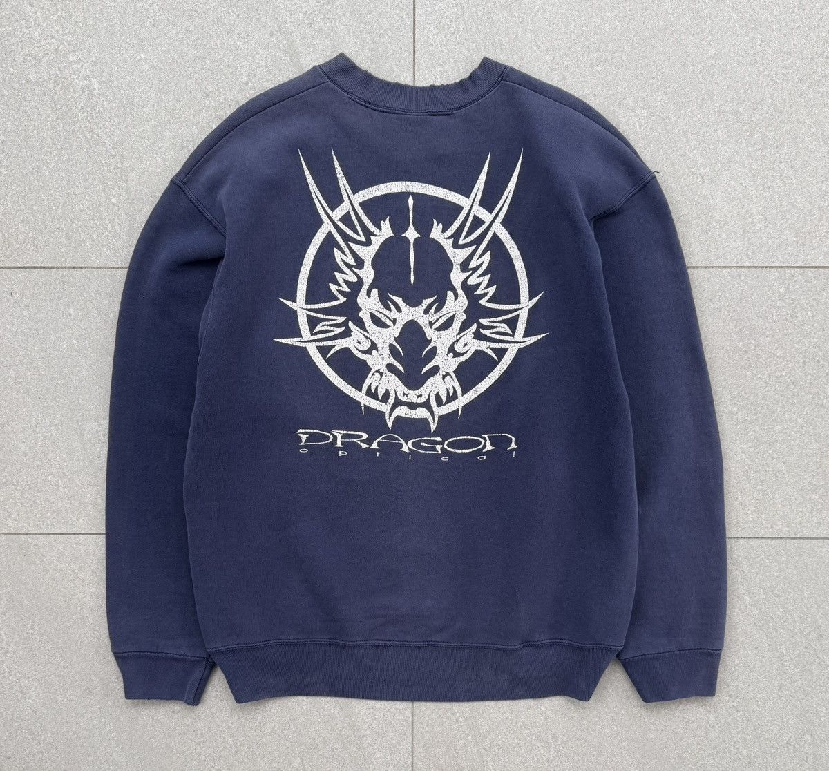 Vintage Vintage 90s Dragon Optical Skateboard Sun Faded Sweatshirt Size US L / EU 52-54 / 3 - 2 Thumbnail