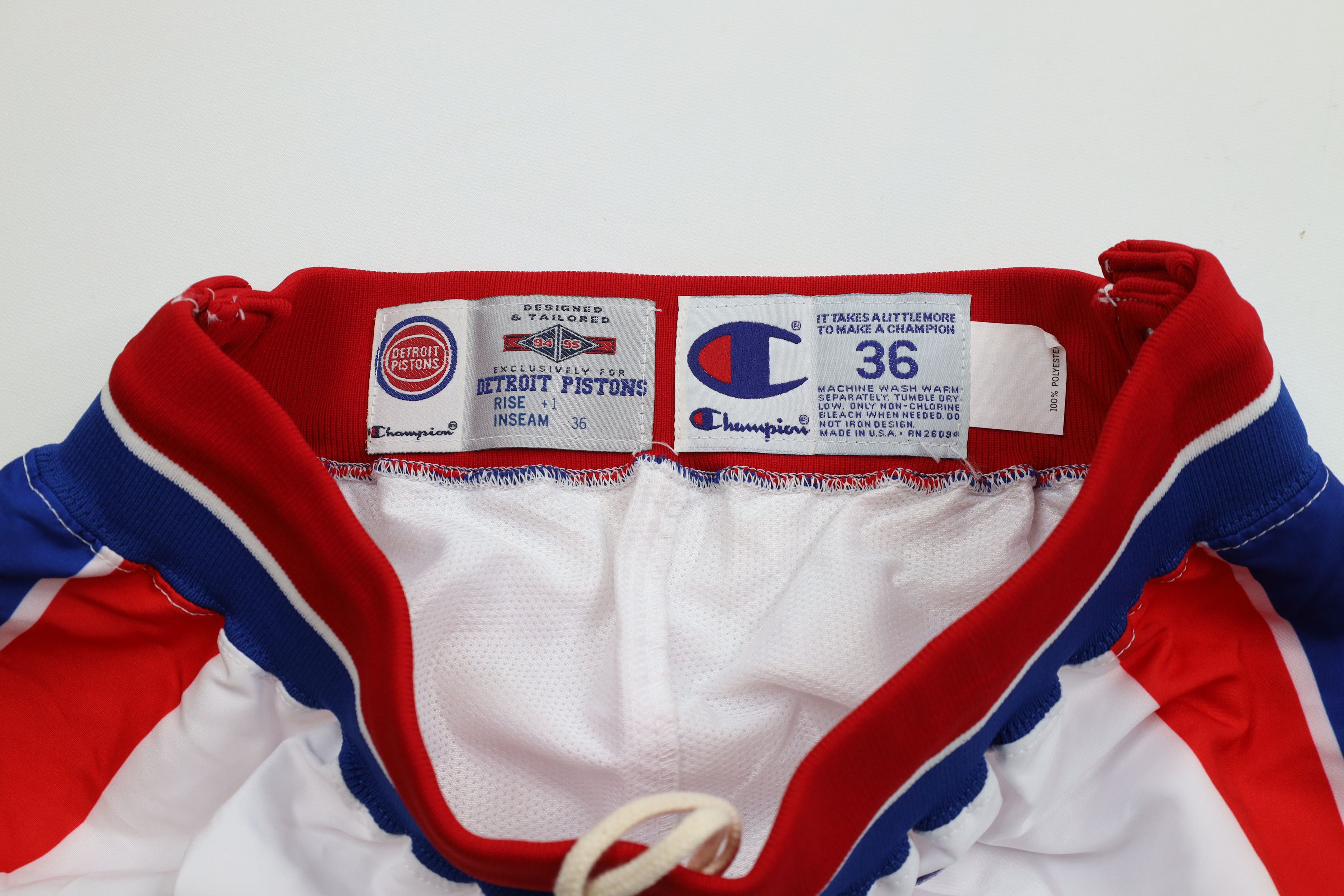 Champion × Vintage Vintage 90s Champion 1995 Detroit Pistons Basketball Pants Size US 36 / EU 52 - 7 Thumbnail