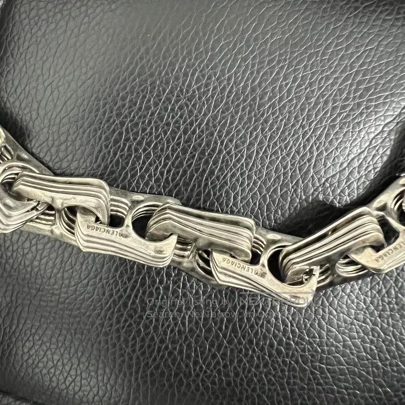 Balenciaga rare balenciaga show necklace in excellent condition. Size ONE SIZE - 7 Thumbnail