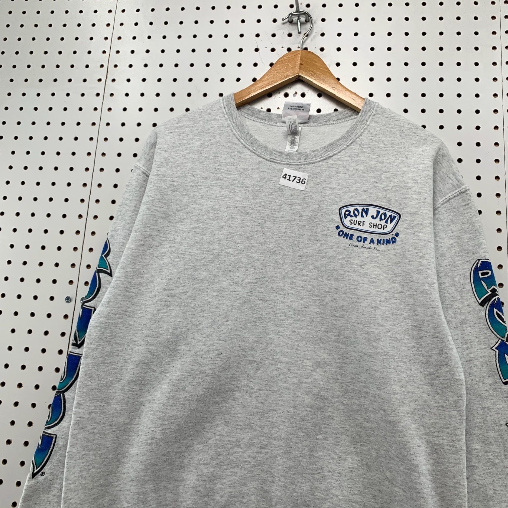 Ron Jon Surf Shop Ron Jon Surf Shop Crewneck Sweatshirt Mens Medium Gray Cocoa Beach Florida 21X26 Size US M / EU 48-50 / 2 - 6 Thumbnail