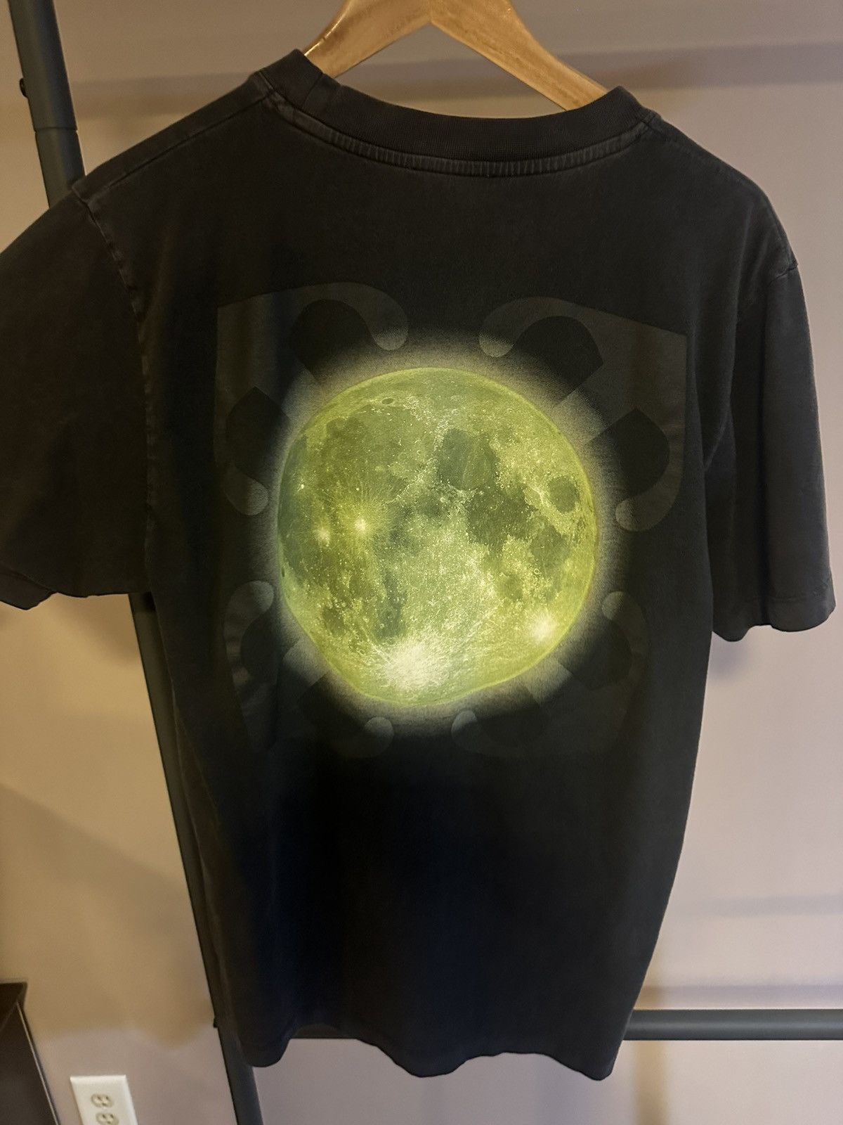 Off-White Off-White Super Moon T-Shirt Size US L / EU 52-54 / 3 - 1 Thumbnail