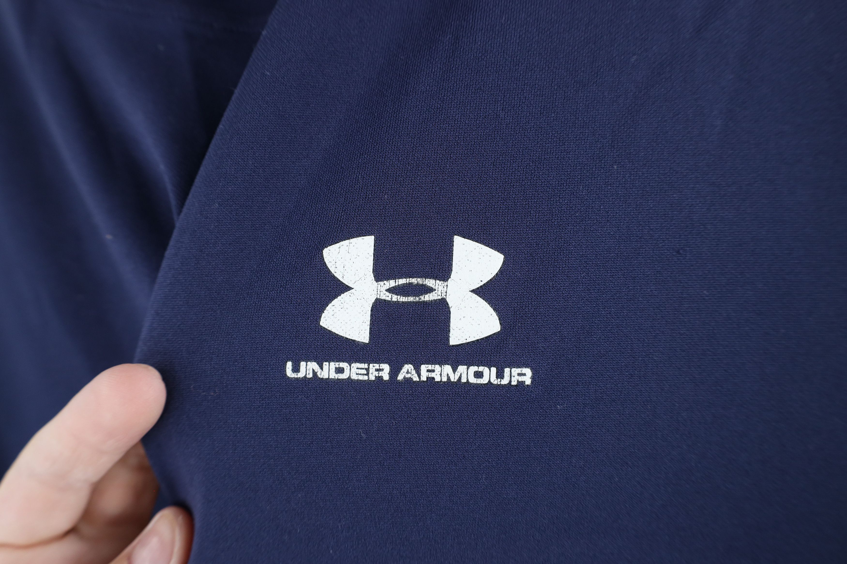 Under Armour × Vintage Vintage Under Armour Spell Out Training Gym T-Shirt Blue Size US XL / EU 56 / 4 - 4 Thumbnail