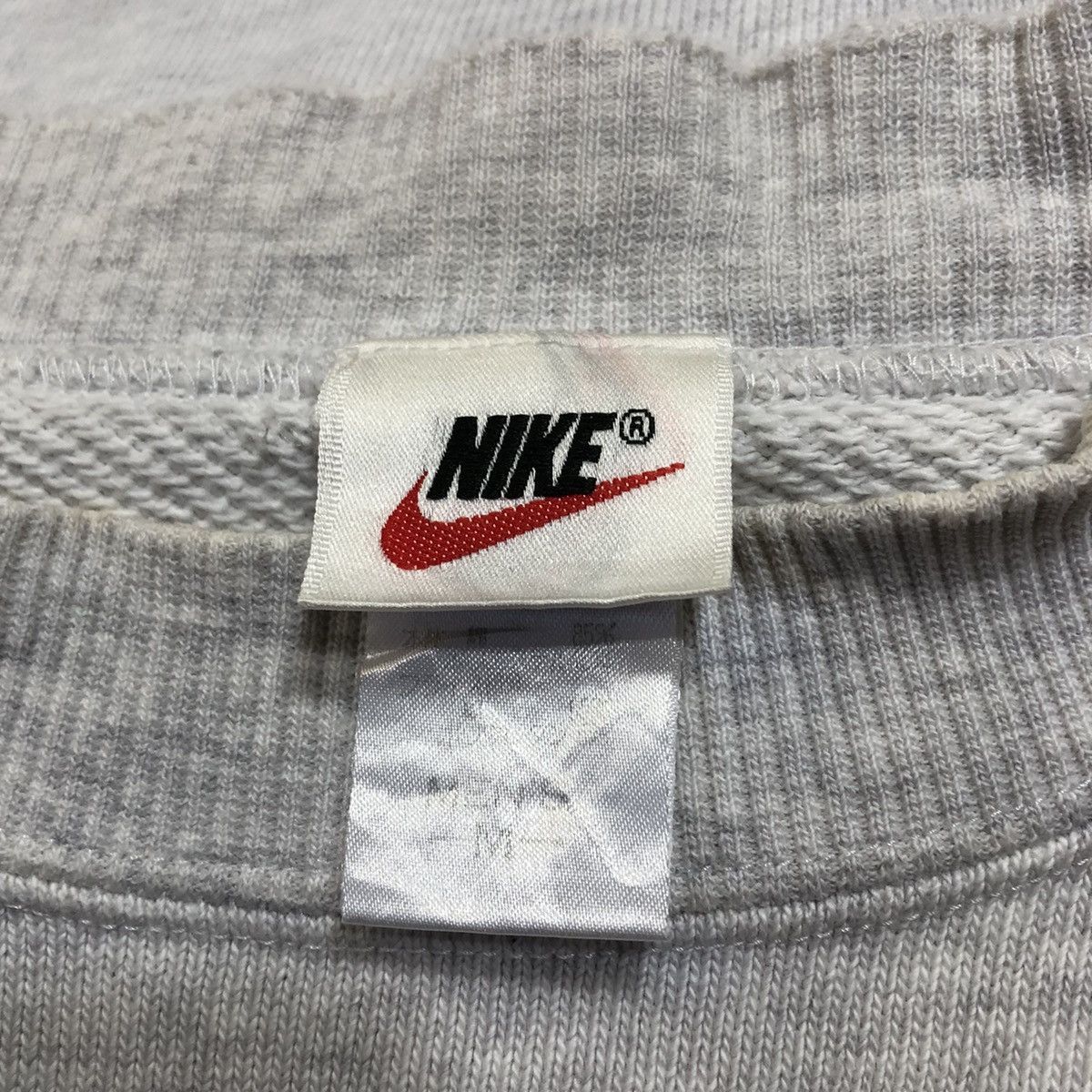 Nike × Vintage VINTAGE 90s NIKE Embroidered Spellout Logo Sweatshirt Size US M / EU 48-50 / 2 - 10 Thumbnail