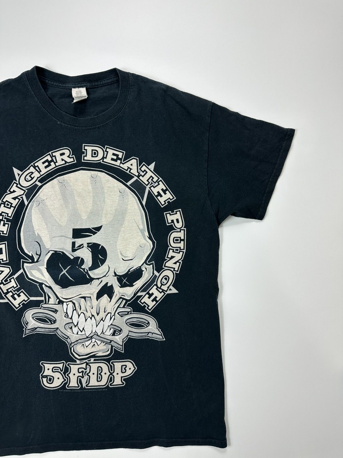 Band Tees 5 Finger Death Punch Band Tees T-shirt Men's 2011 Size US L / EU 52-54 / 3 - 5 Thumbnail