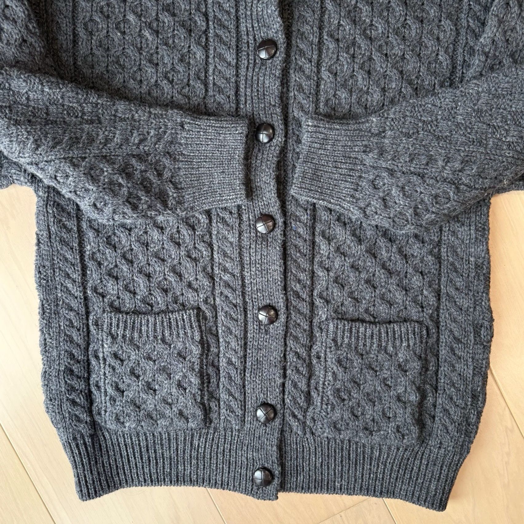 Vintage VINTAGE Aran Crafts Cable Knit Cardigan S Gray Wool Ireland Fisherman Winter Outdoors Size S / US 4 / IT 40 - 6 Thumbnail