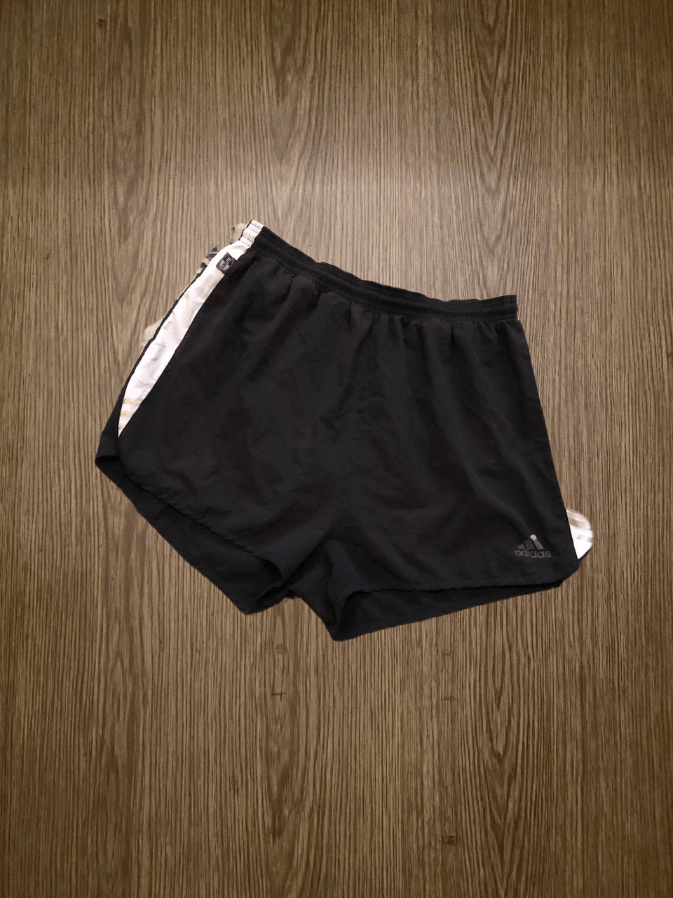 Adidas VINTAGE ADIDAS SHORTS Size US 34 / EU 50 - 1 Thumbnail