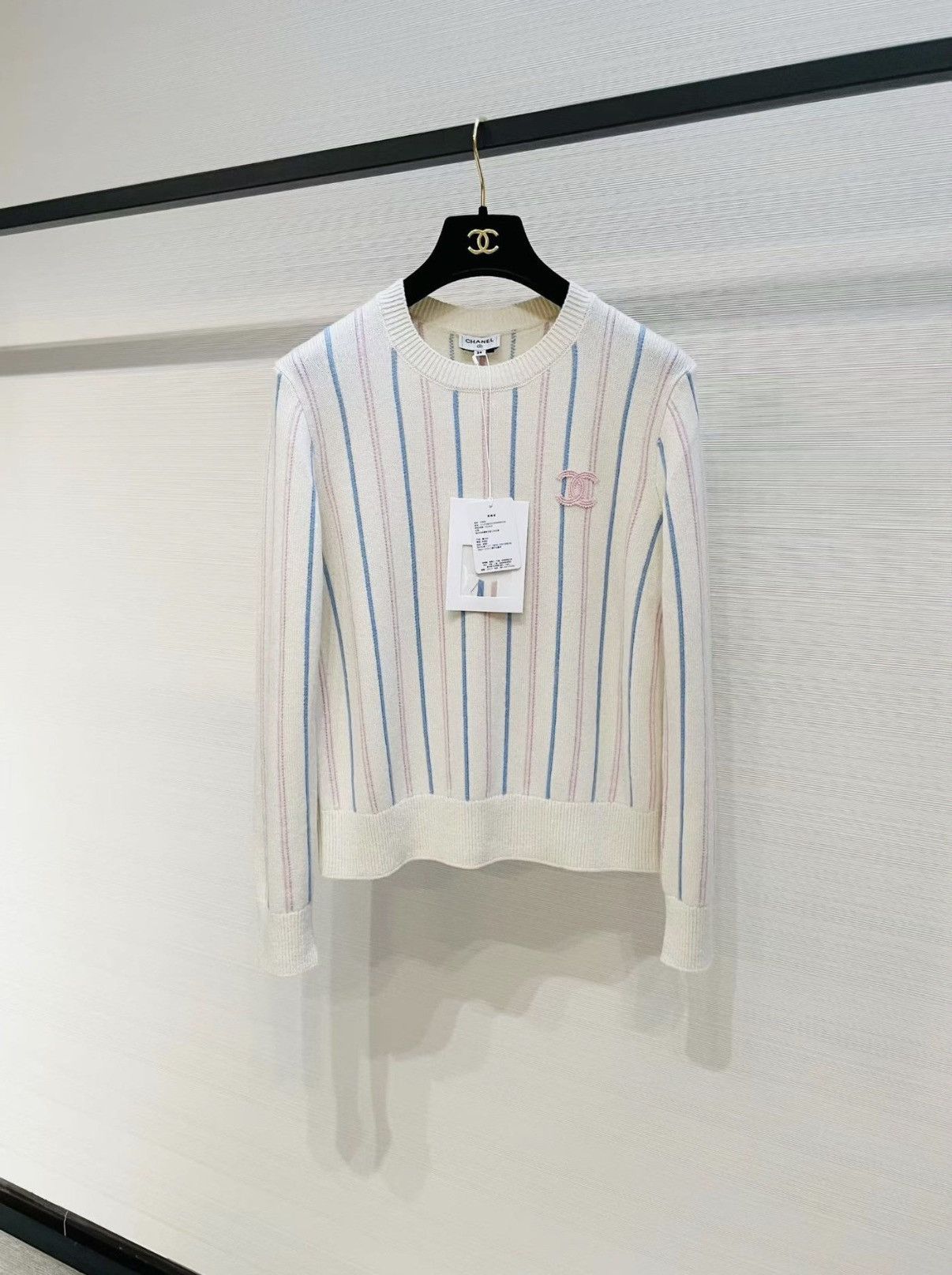 Chanel Chanel 23P Classic Vertical Stripe Cashmere Sweater J33 Size XXS / US 00 / IT 34 - 1 Thumbnail