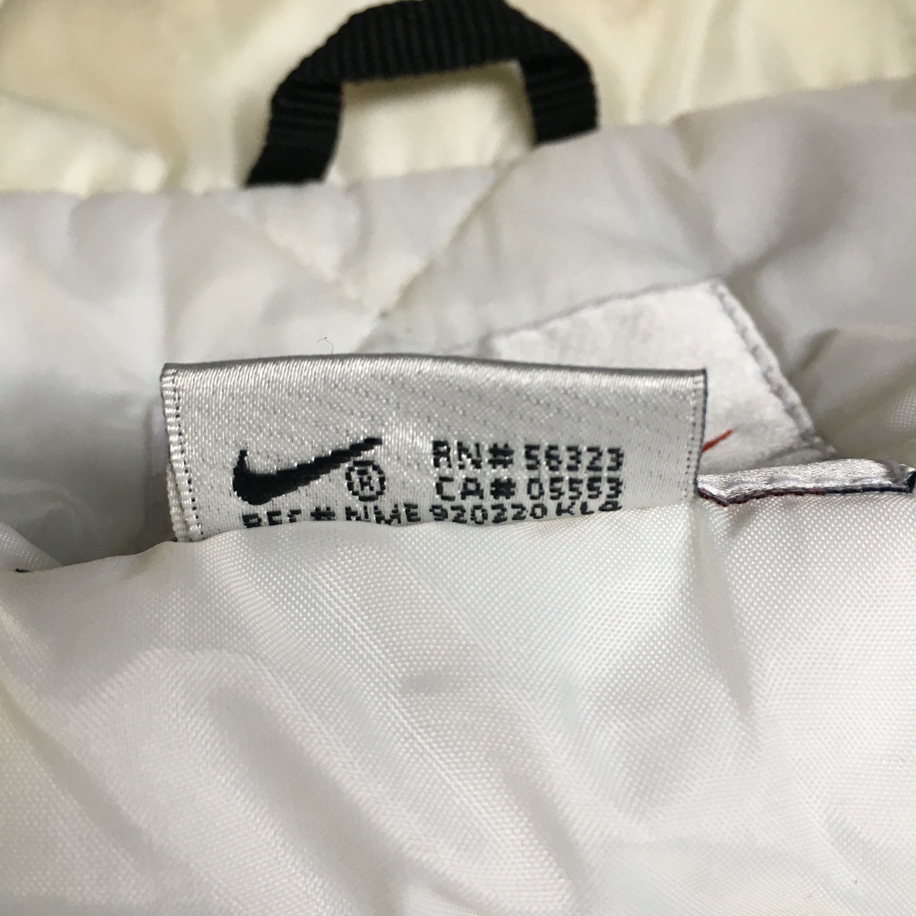 Nike Vintage 90s Nike Winter Jacket Size US L / EU 52-54 / 3 - 7 Thumbnail