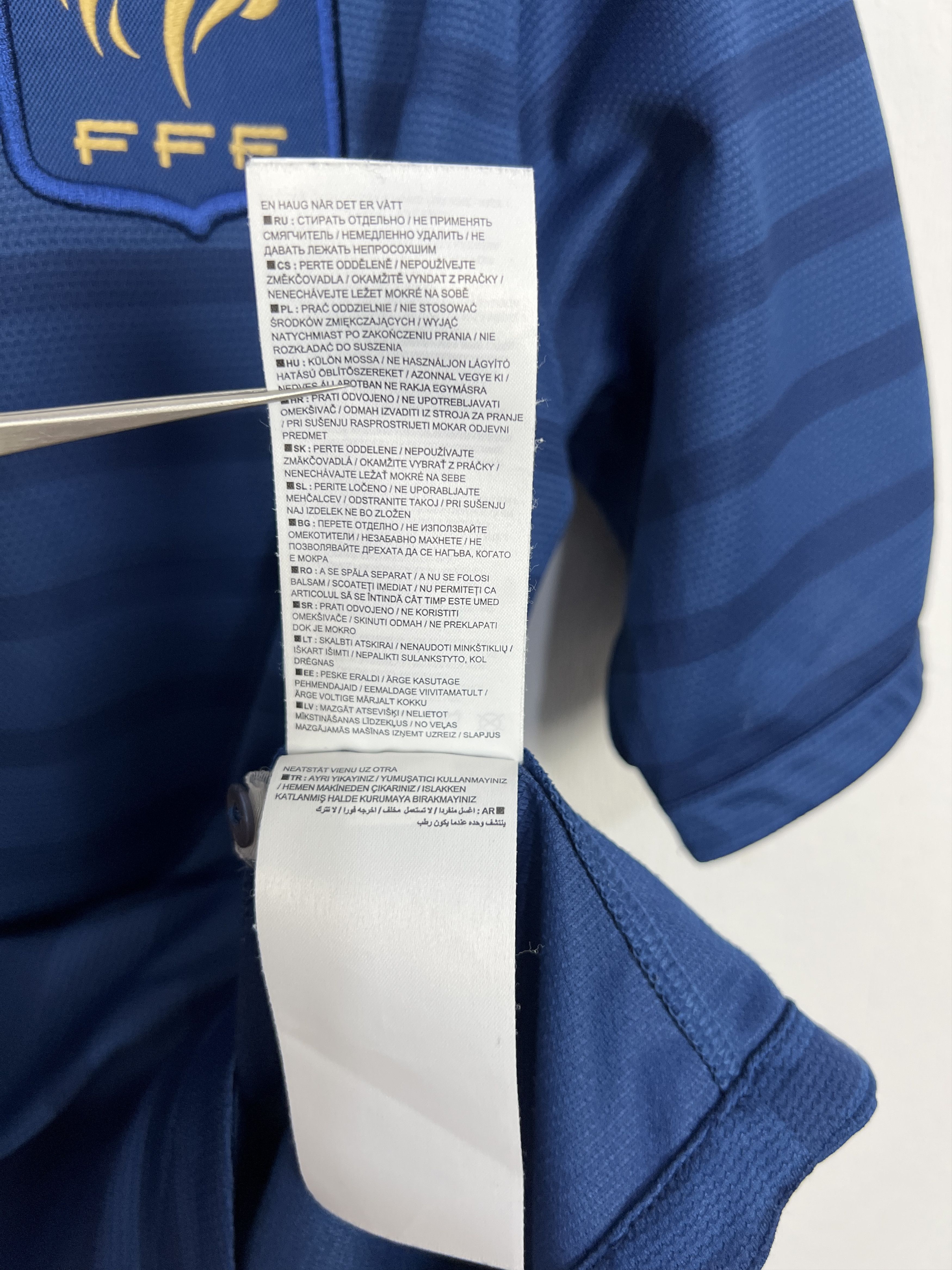 Nike France Home football shirt 2012 Soccer Nike Jersey Mens Size US L / EU 52-54 / 3 - 11 Thumbnail