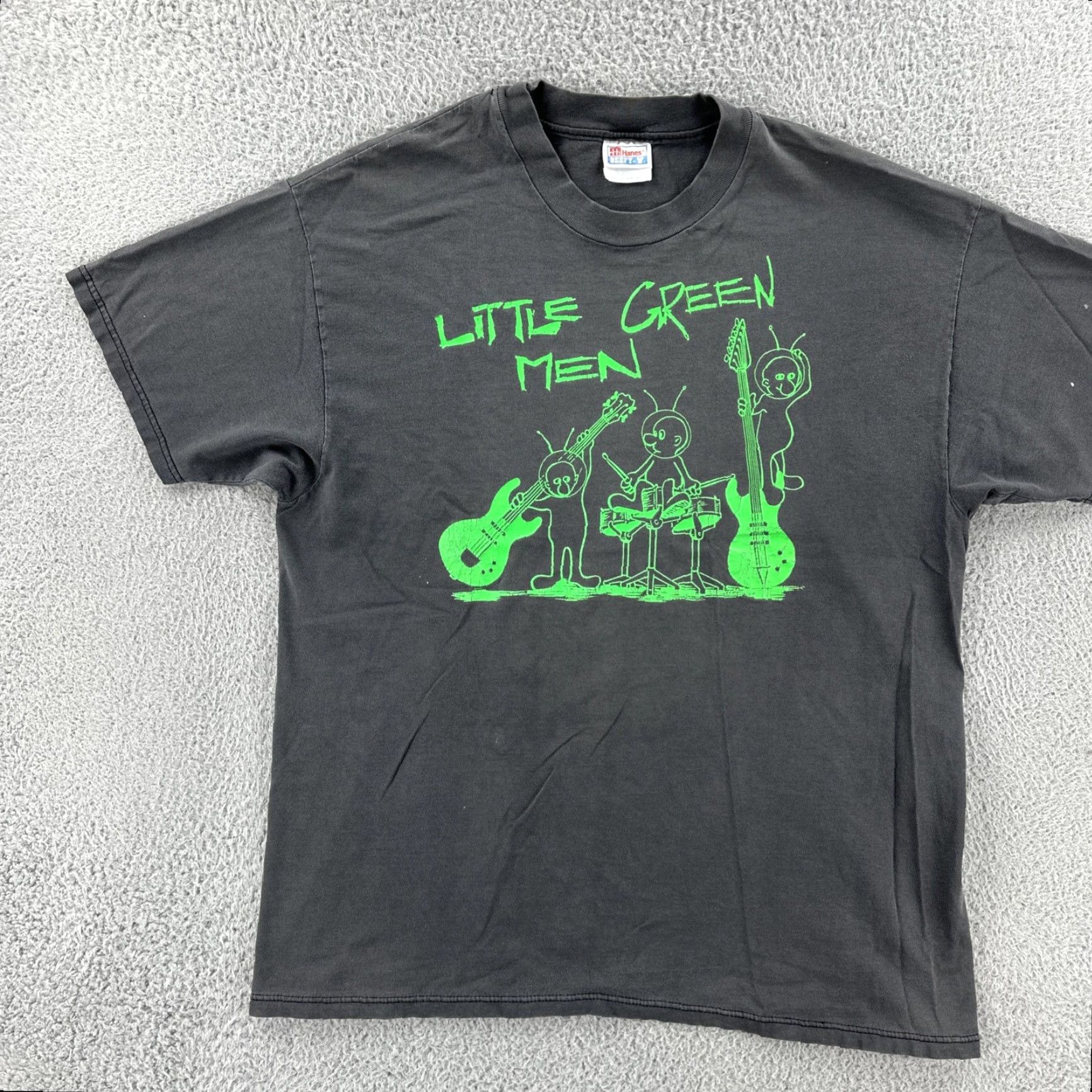 Hanes VINTAGE Hanes Beefy-T T-Shirt Mens XL Black 90s Roswell 2000 Little Green Men Trek USA Music Graphic Print Crew Neck Short Sleeve Size US XL / EU 56 / 4 - 3 Thumbnail
