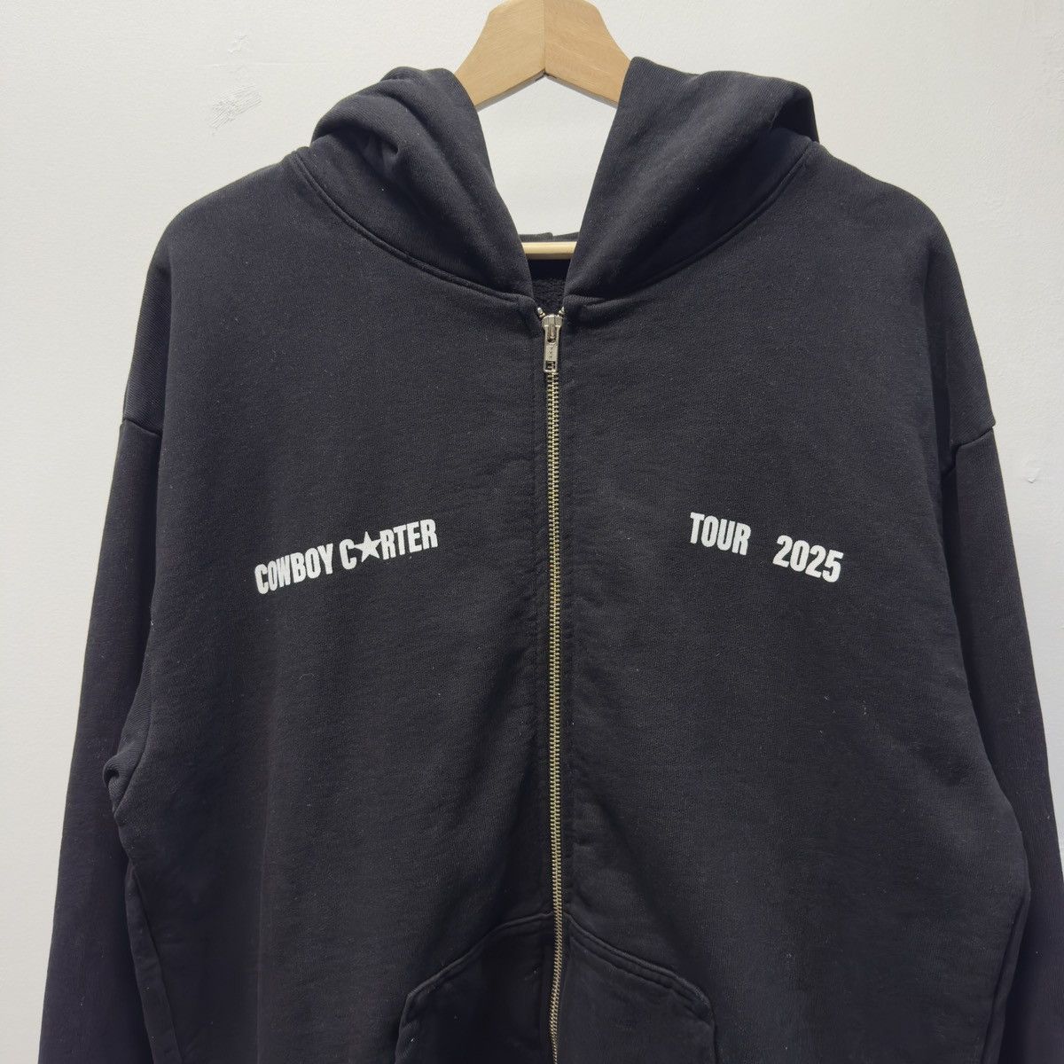 Beyonce Cowboy Carter Beyonce 2025 Tour Zip Up Hoodie Size US L / EU 52-54 / 3 - 6 Thumbnail