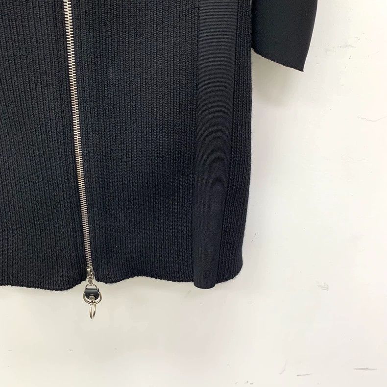 Louis Vuitton Louis Vuitton Black pleated off-the-shoulder silk long-sle Size XS / US 0-2 / IT 36-38 - 5 Thumbnail