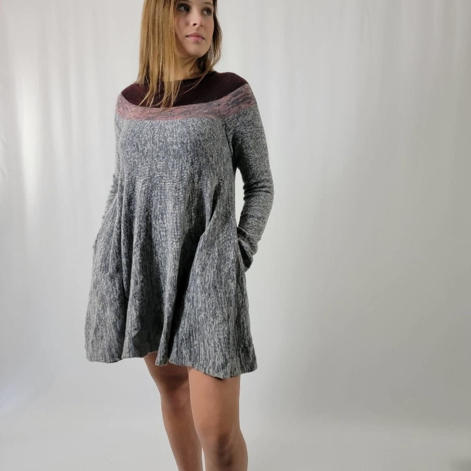 Bcbgmaxazria BCBGMaxAzria Sweater Dress - S Size S / US 4 / IT 40 - 1 Thumbnail